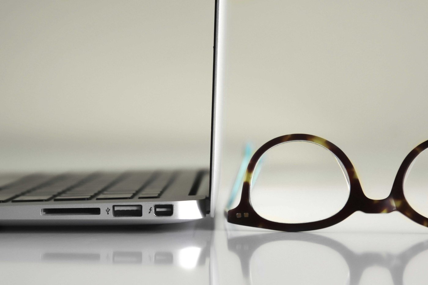 The blue light filter—what is it?