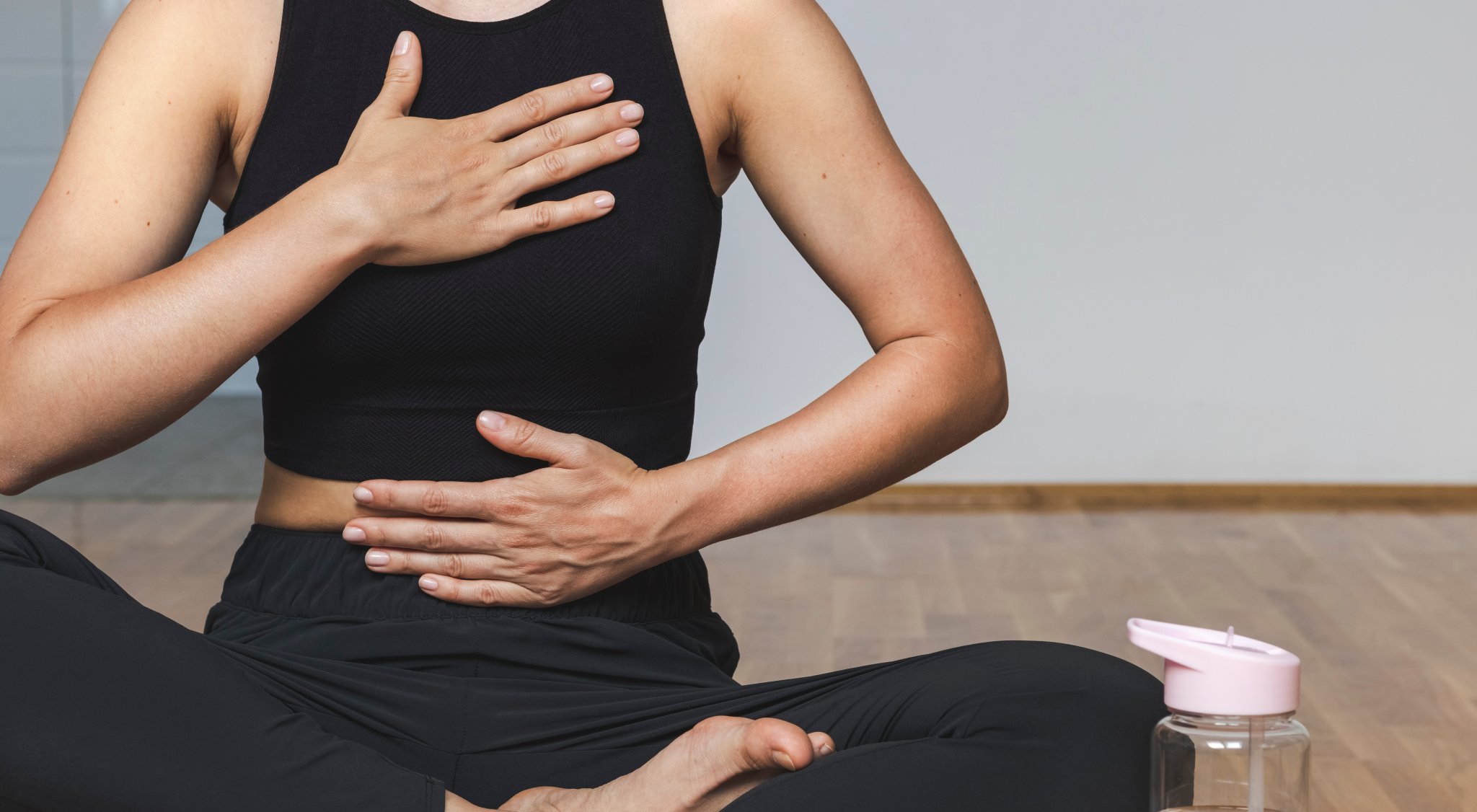 https://storage.googleapis.com/oneworld-prod/assets/atemuebungen_yoga.jpeg?v=1791984958