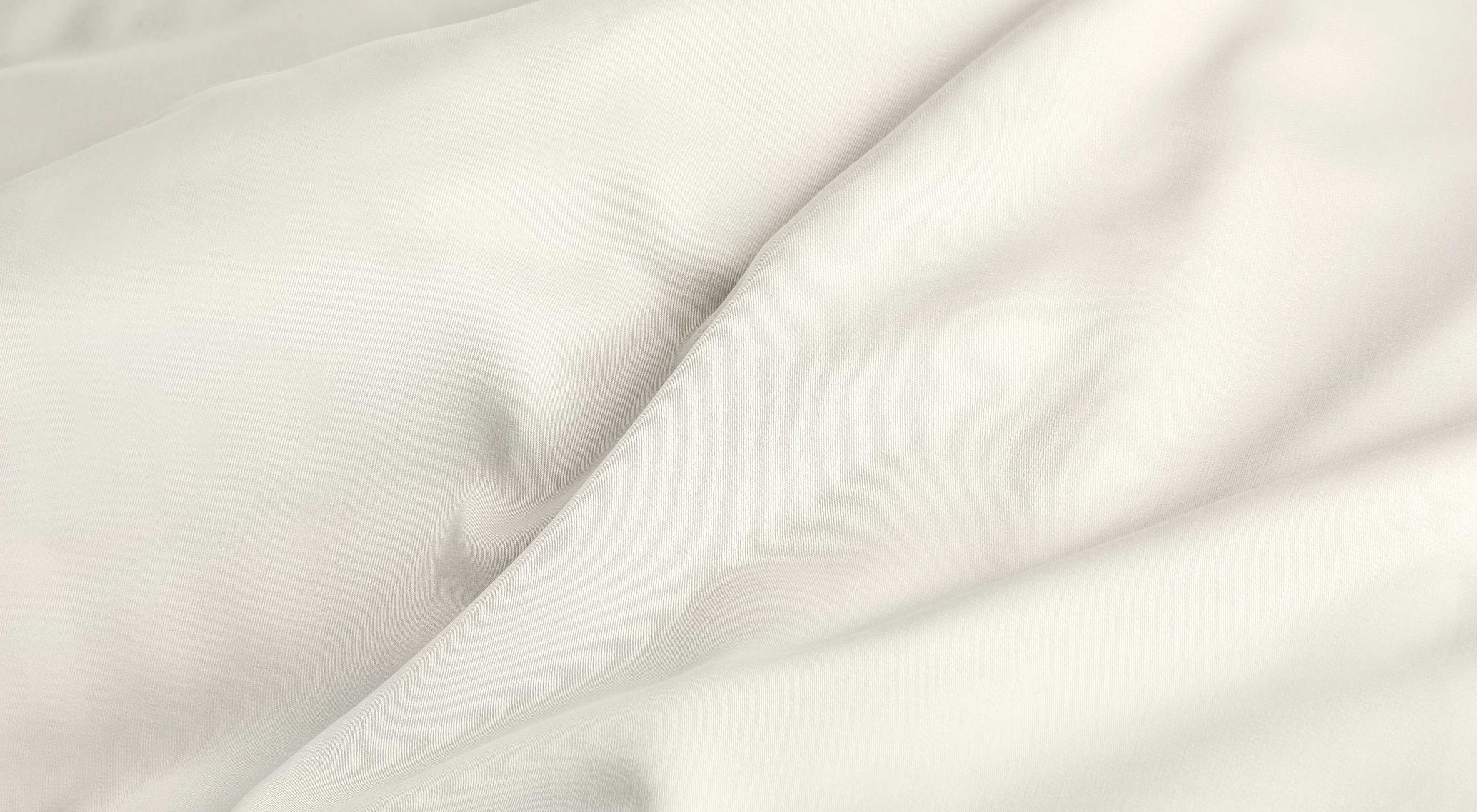 https://storage.googleapis.com/oneworld-prod/assets/001_202411_BEDDING-SET_eciRGB_highres_01948.jpg?v=1740769428