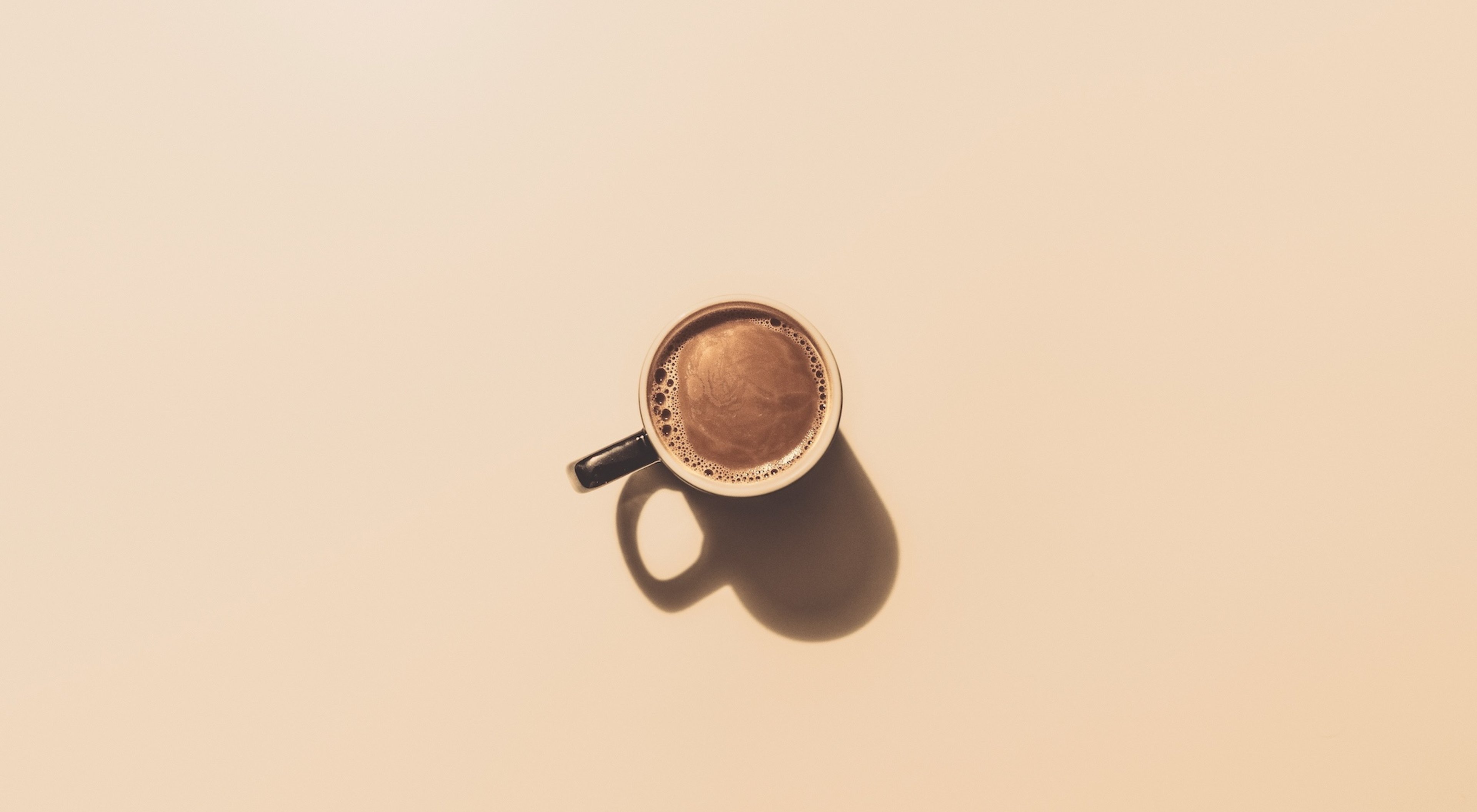 https://storage.googleapis.com/oneworld-prod/assets/Koffein-4.jpg?v=1762781499