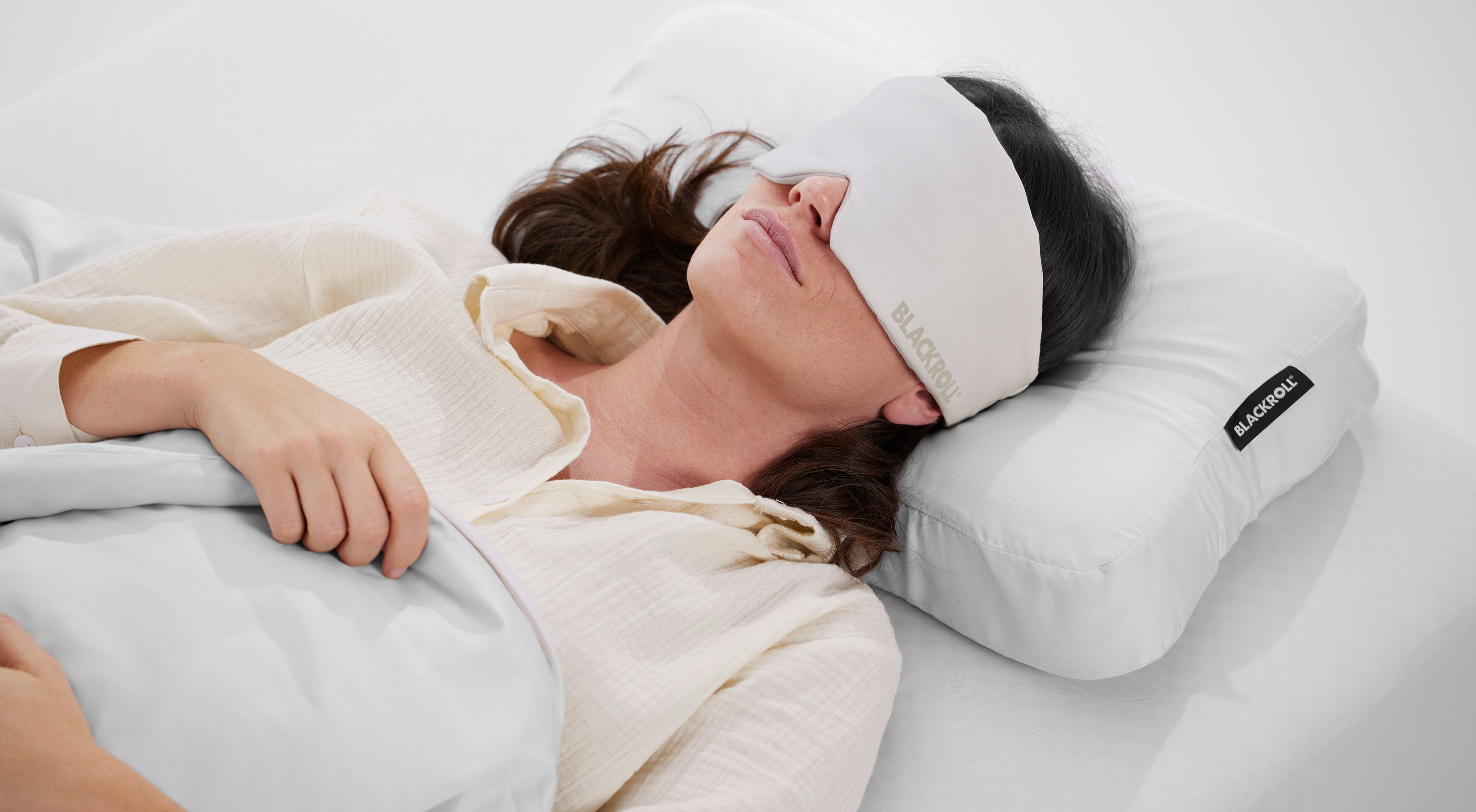 https://storage.googleapis.com/oneworld-prod/assets/sleep_mask_bett_18.jpg?v=1771591265