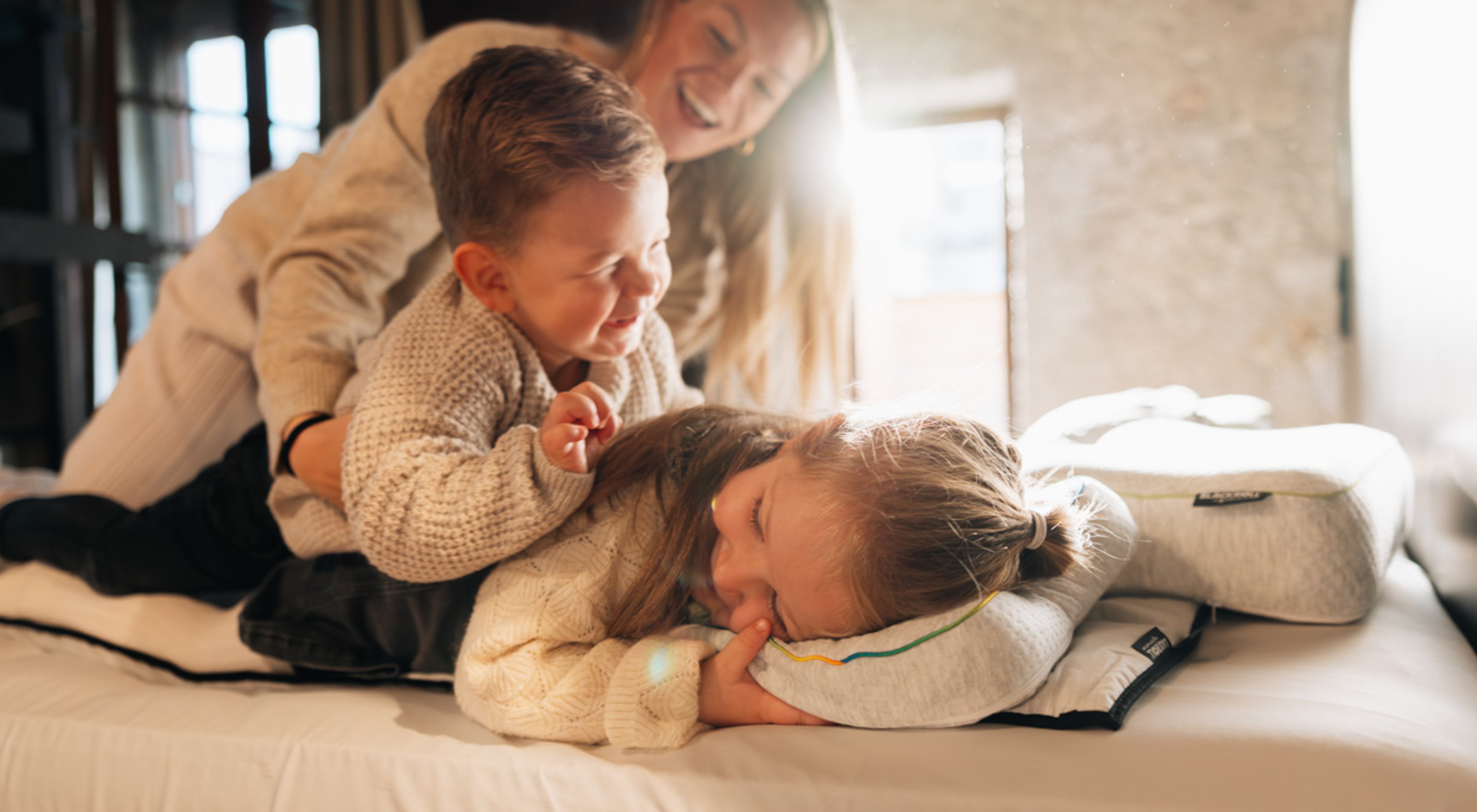 https://storage.googleapis.com/oneworld-prod/assets/sleep_shooting_new_pillows.jpg?v=1759999711