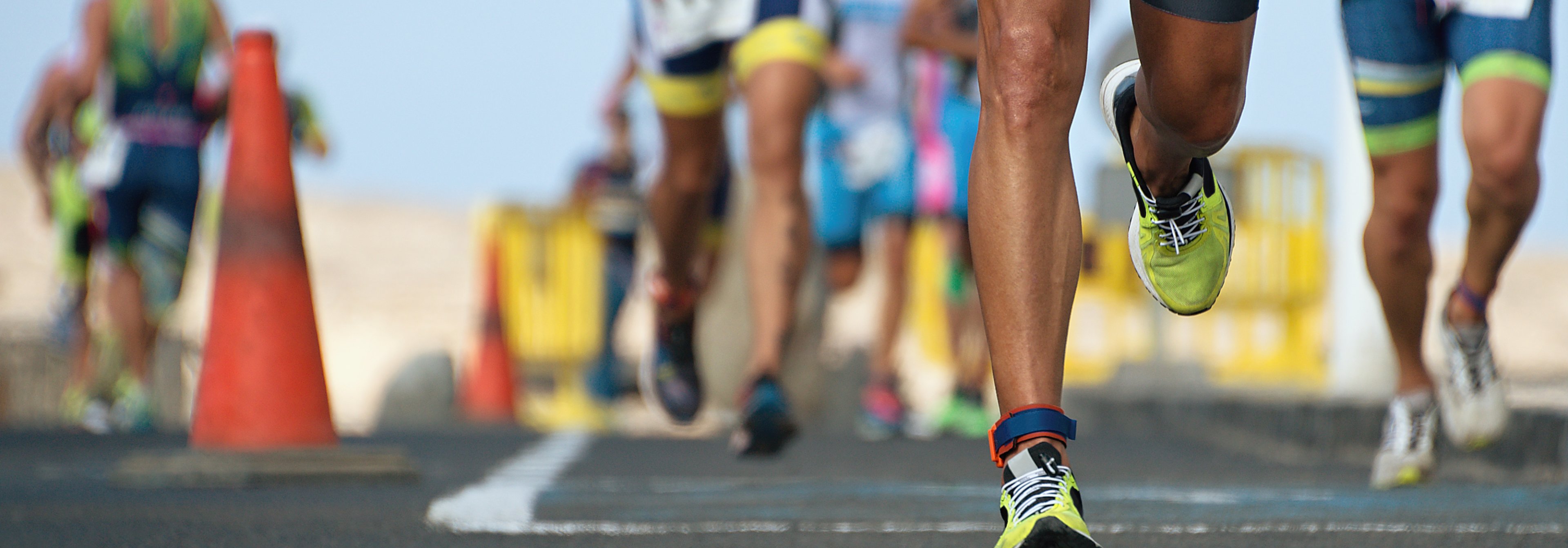 https://storage.googleapis.com/oneworld-prod/assets/blackroll-regeneration-uebungen-triathlon.jpeg?v=1656497498