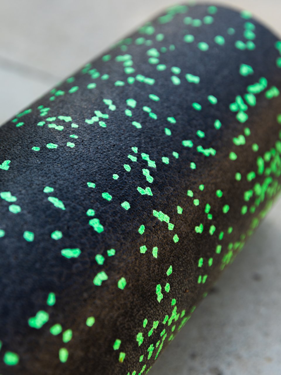 BLACKROLL STANDARD Myofascial Roller black green