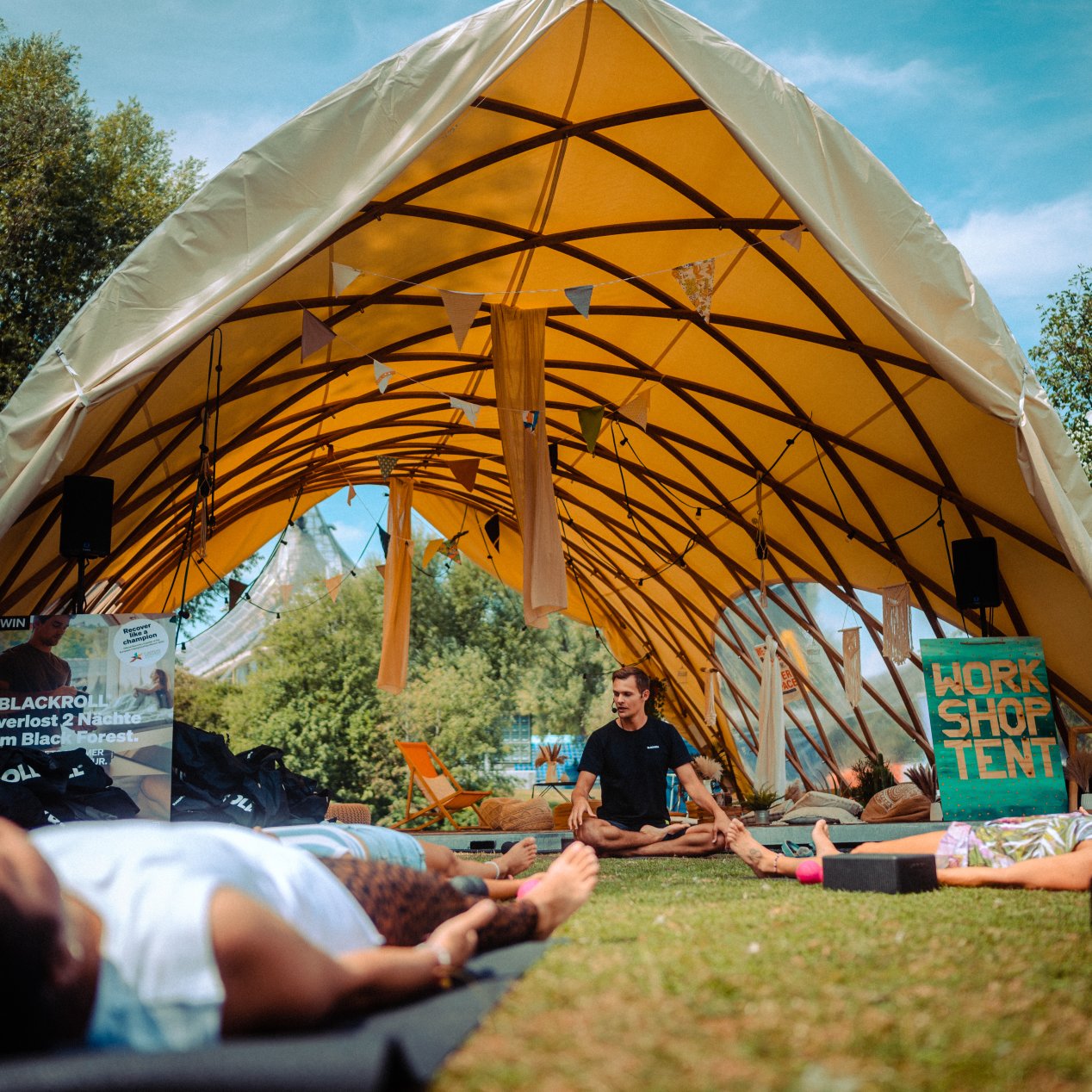 BLACKROLL® Meets Yoga Class with Stefan