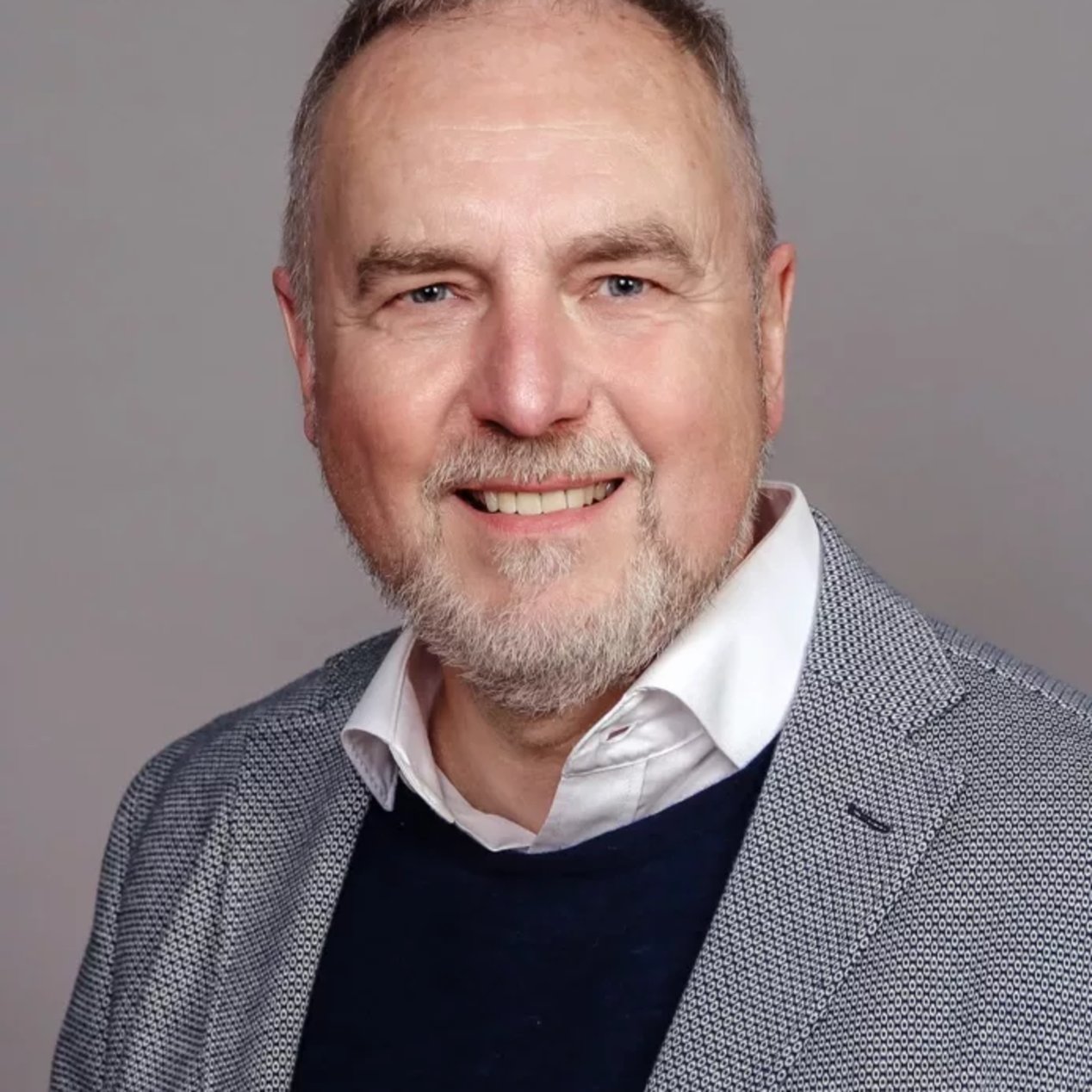 Dr. Alfred Wiater - BLACKROLL® Expert in pediatric sleep medicine, pediatrician & sleep researcher
