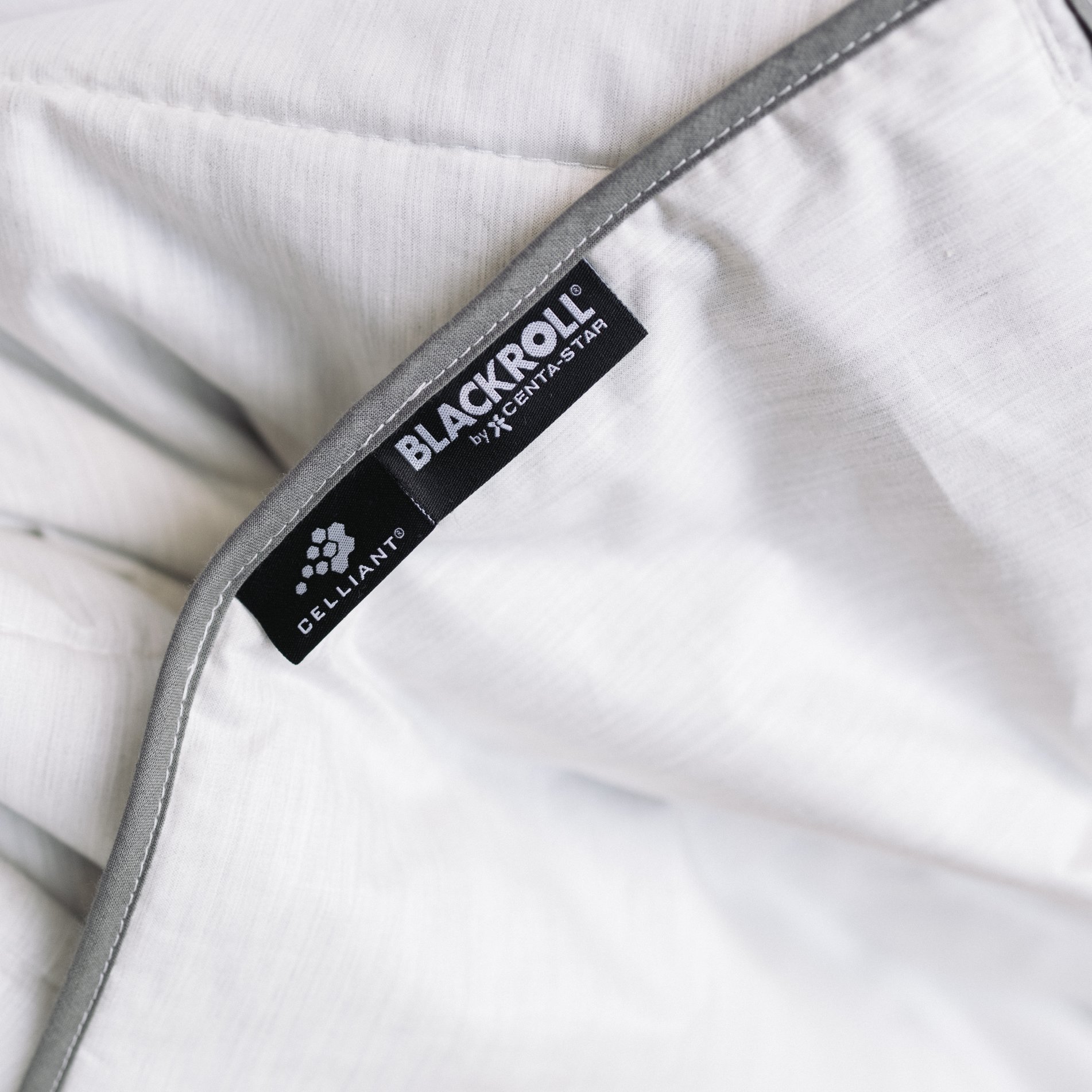 The RECOVERY BLANKET SUMMER by BLACKROLL®