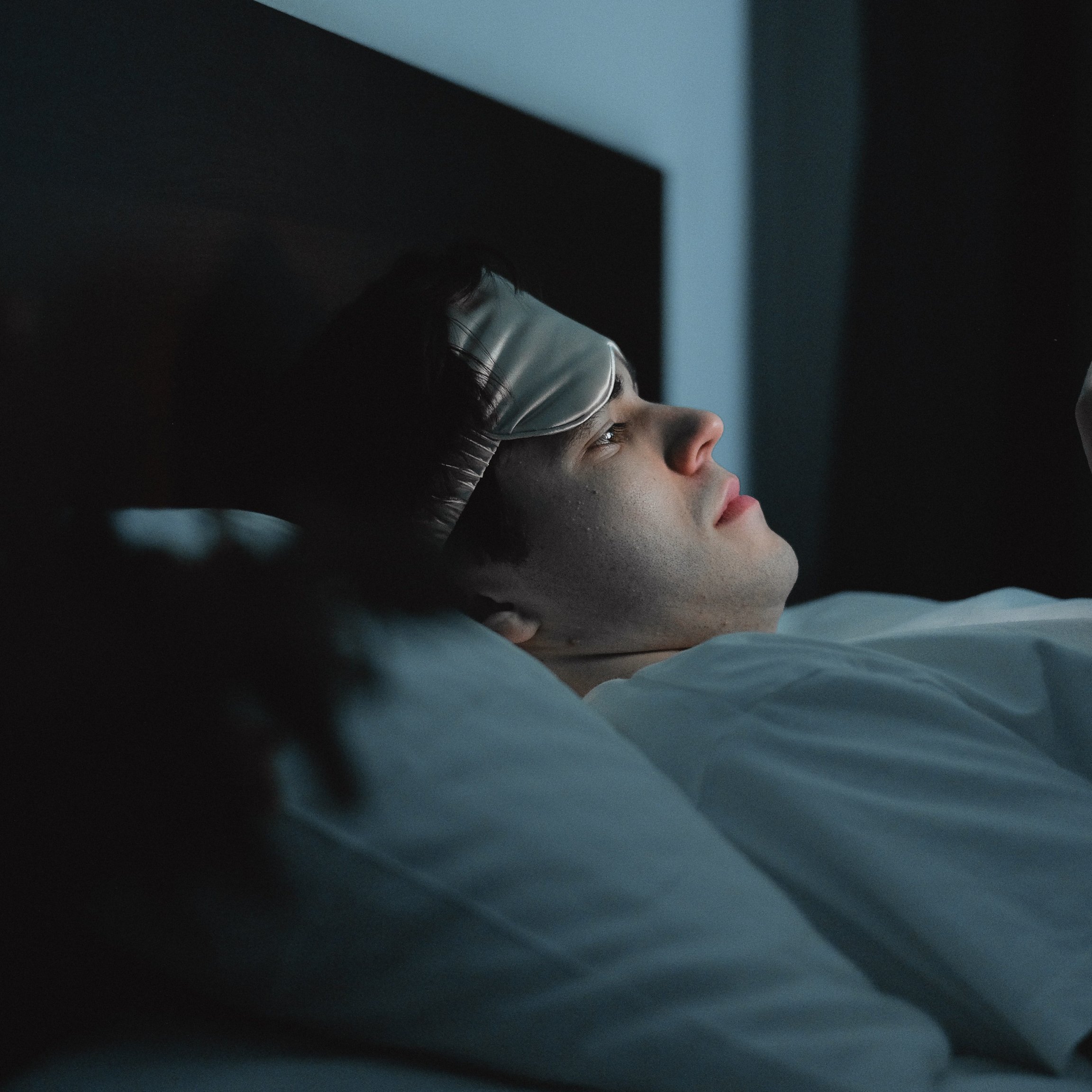 Ban Electronic Devices from the Bedroom