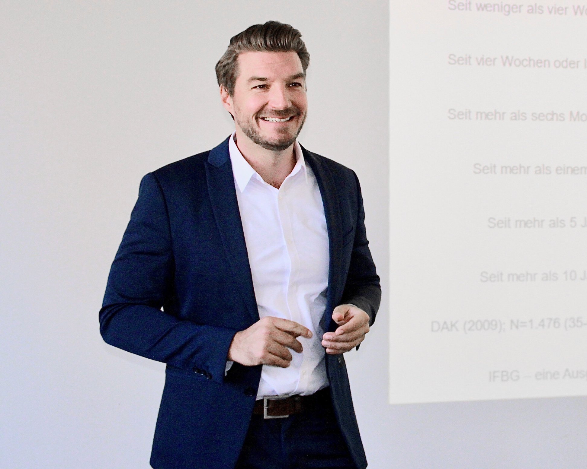 Dr Fabian Krapf