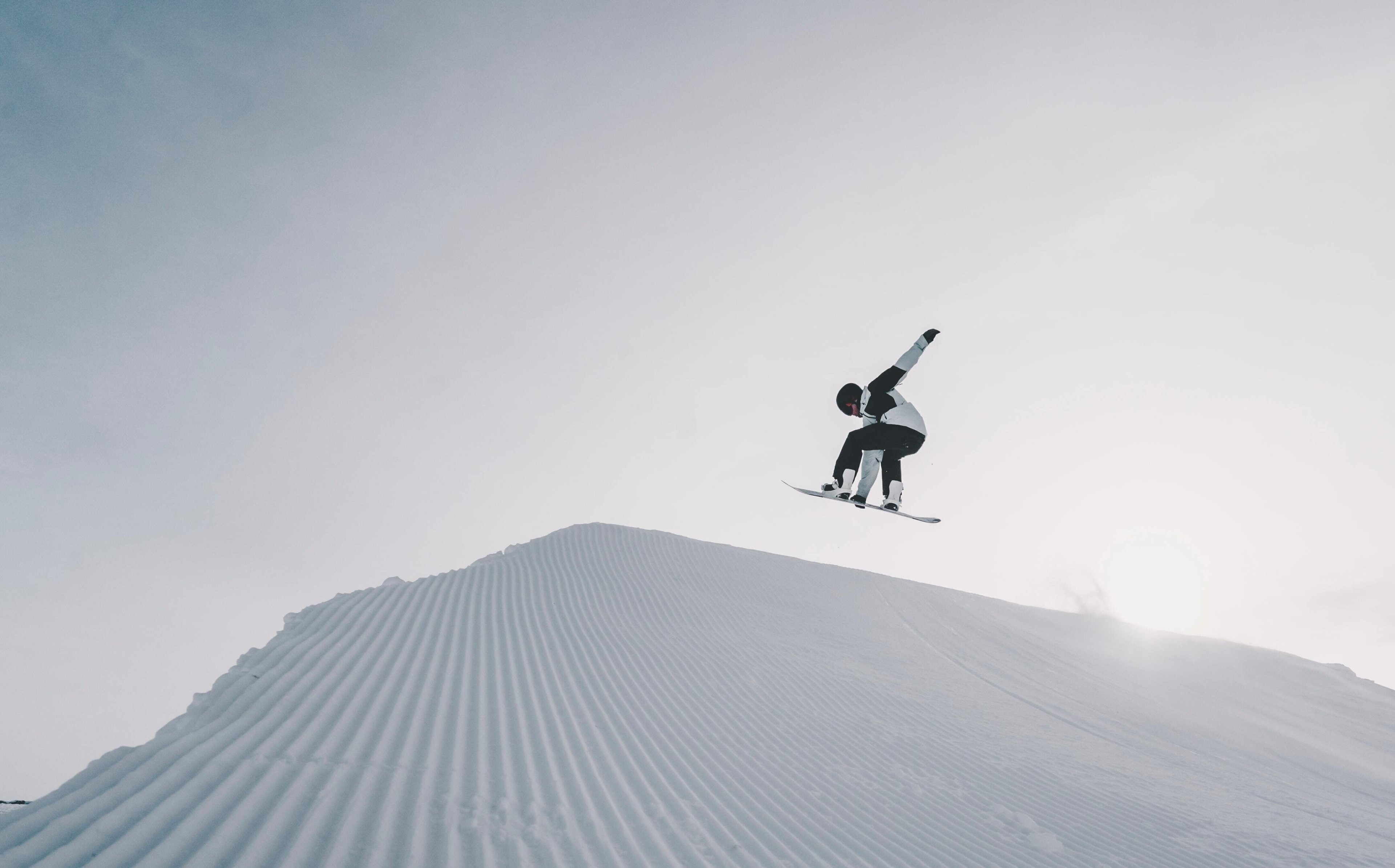 Courbatures après une journée de snowboard : 5 exercices efficaces