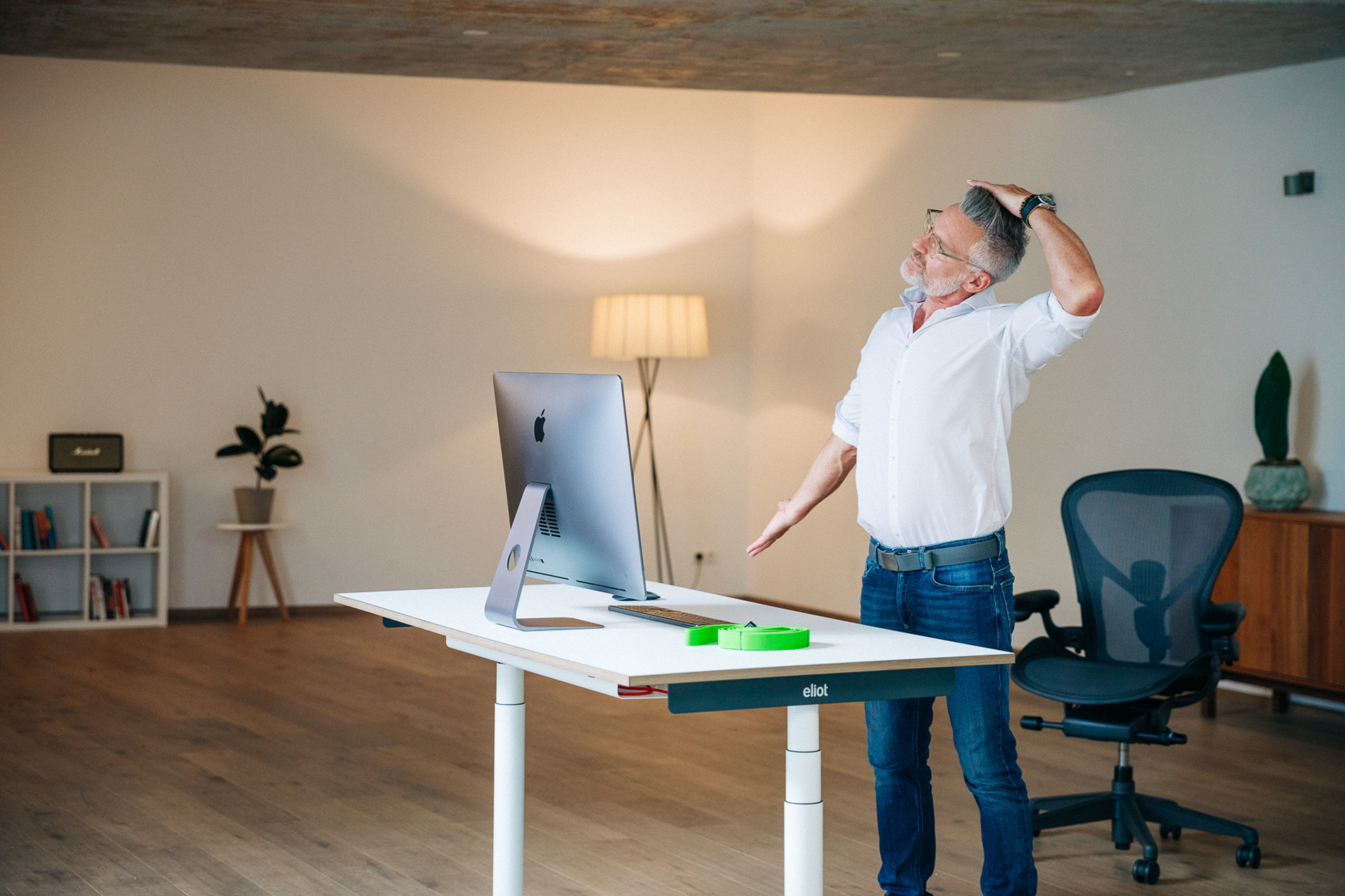 Office Workout: 5 Exercises for the Workplace