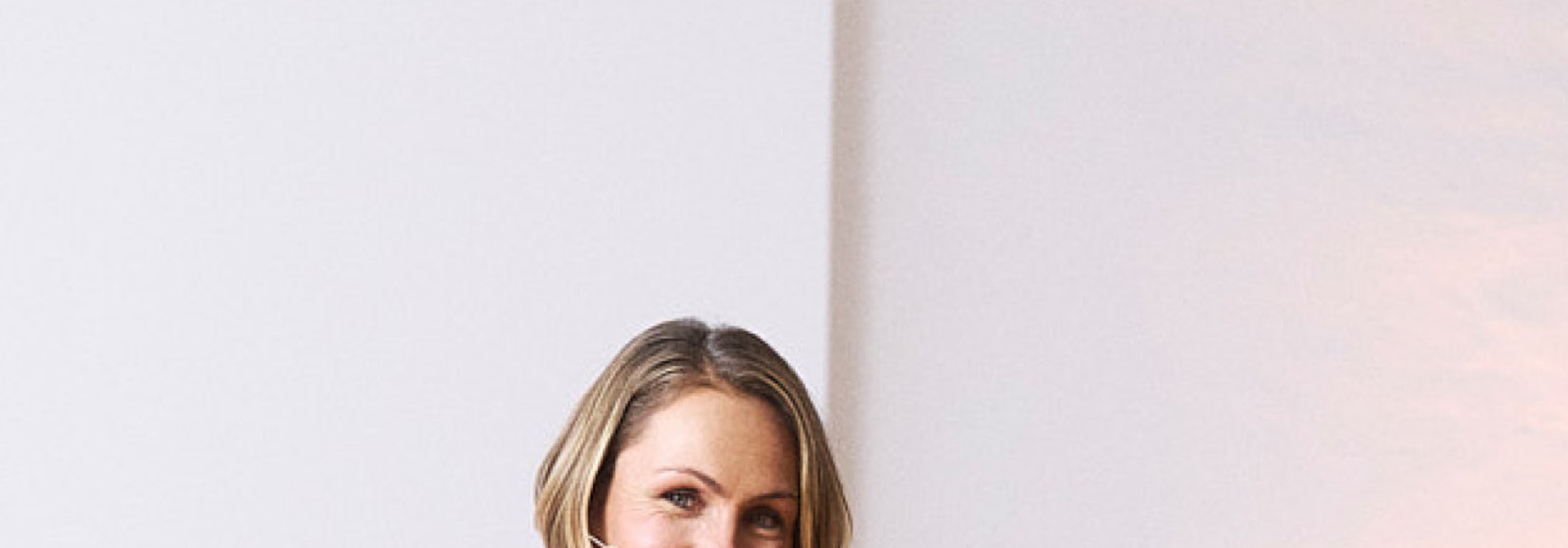https://storage.googleapis.com/oneworld-prod/assets/Blackroll_Magdalena_Neuner.jpg?v=1747227386%2C0.3189%2C0.1773