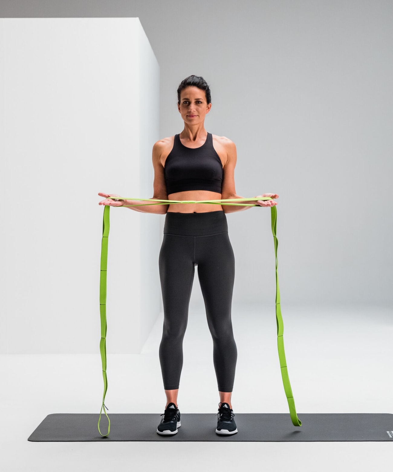 Arm spread activation blackroll multi band web 1 2 Y2 A3195