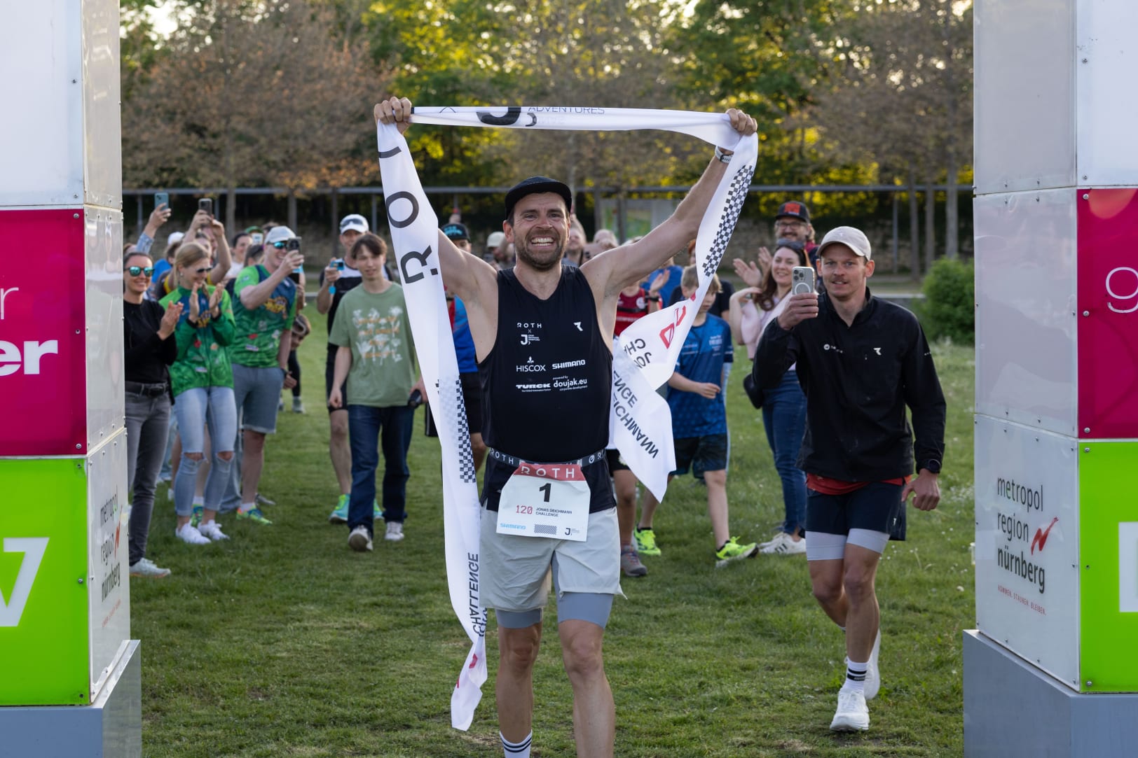 Titelbild Jonas Deichmann