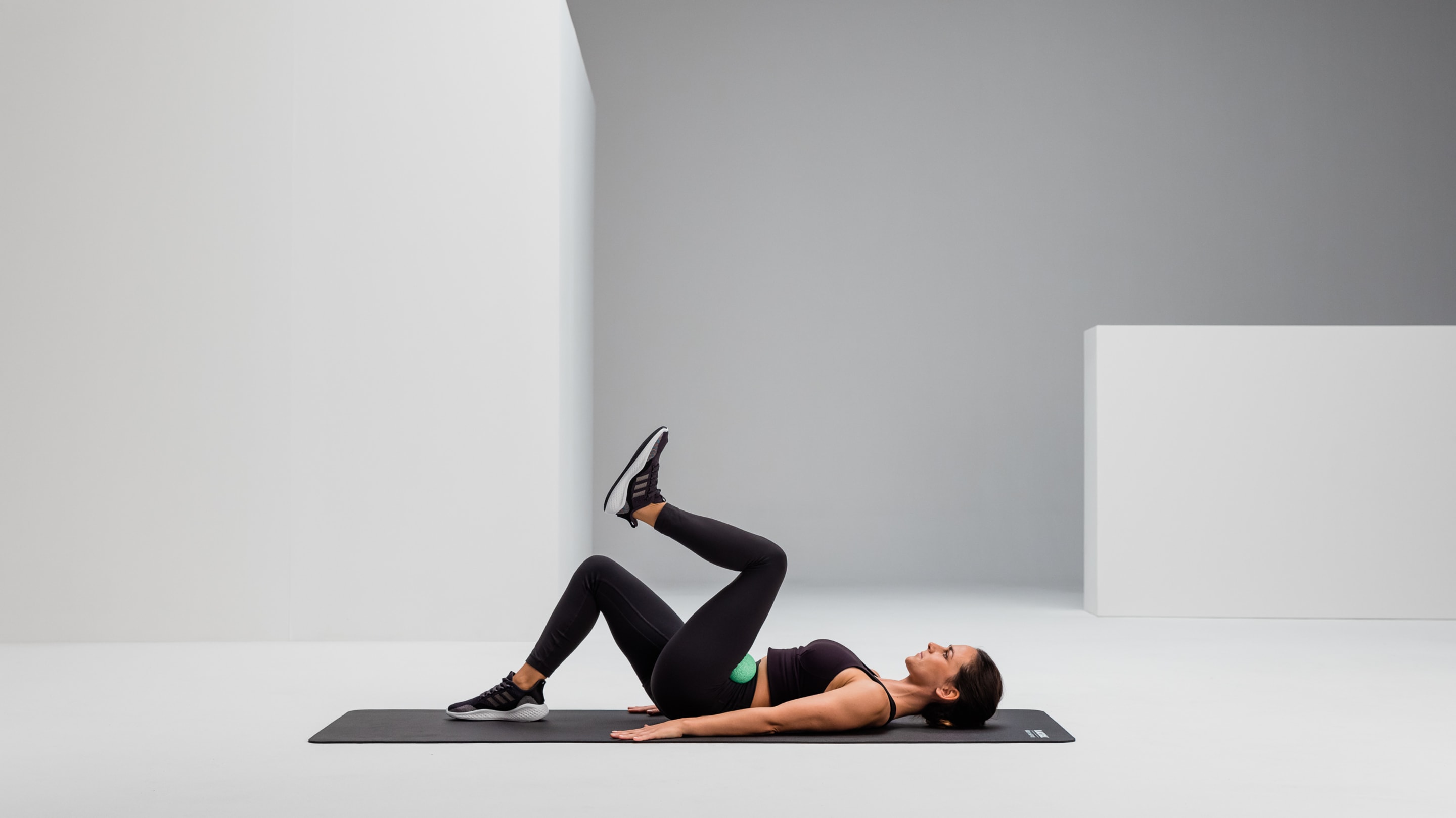 Cook bridge activation blackroll ball 08 web 2 2 Y2 A4128 1