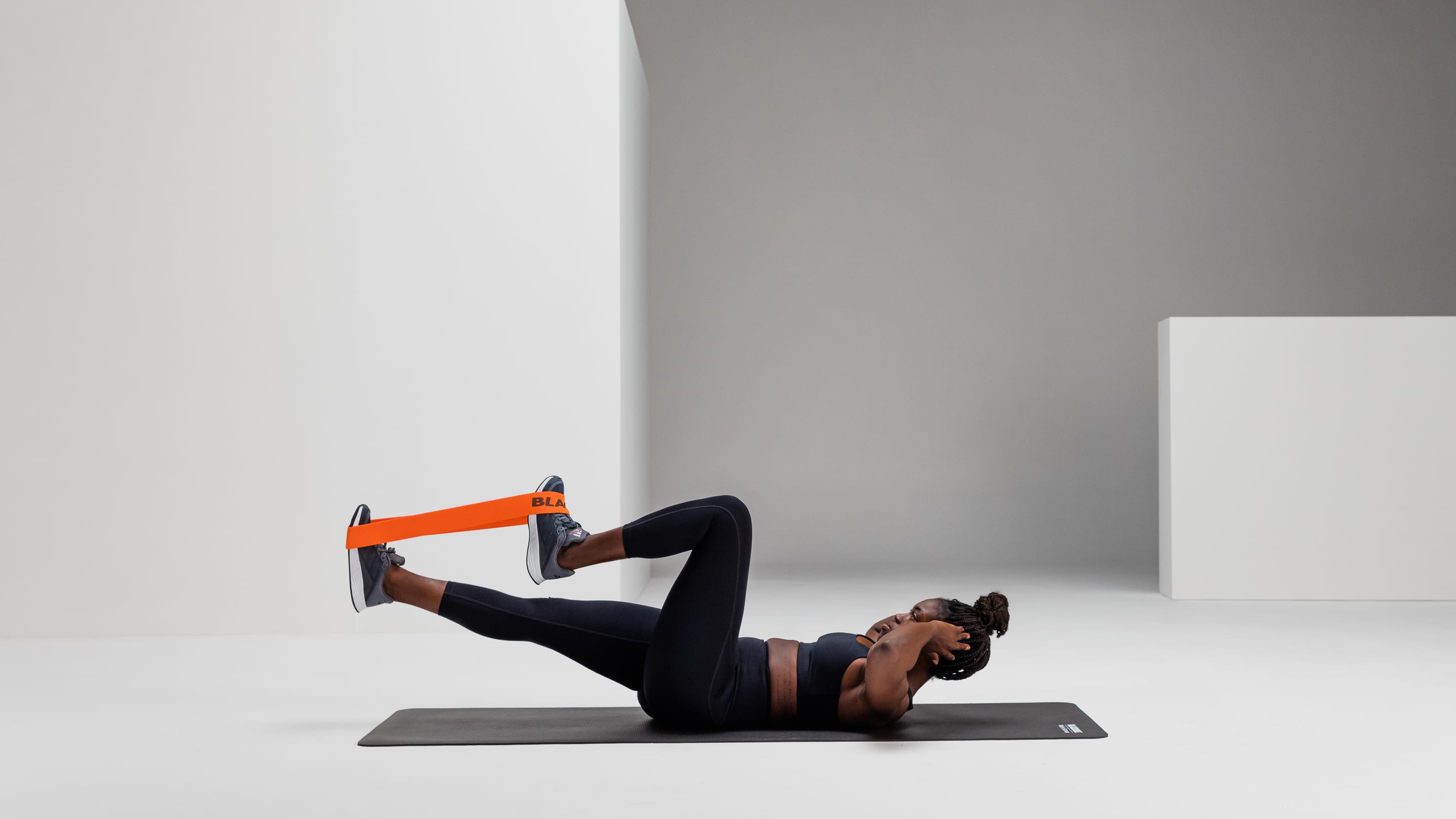 Kicks strengthening blackroll loop band high res 2 2 Y2 A4103