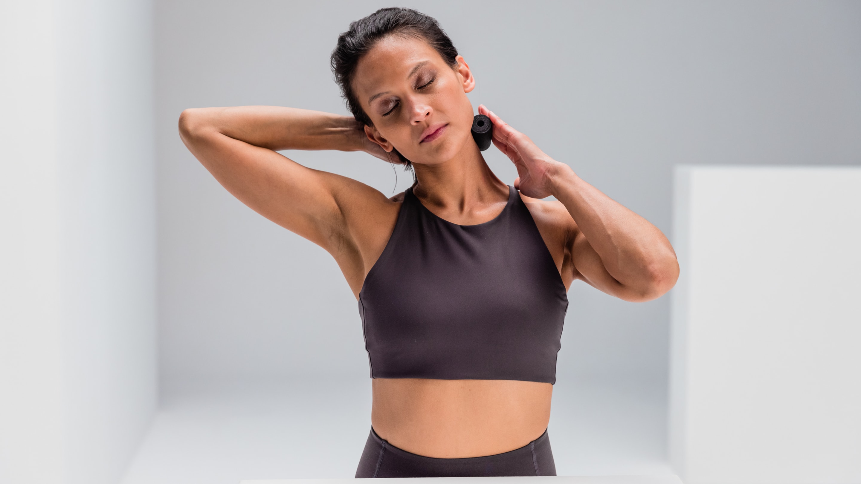 Neck massage recovery blackroll micro web 4 2 Y2 A9808