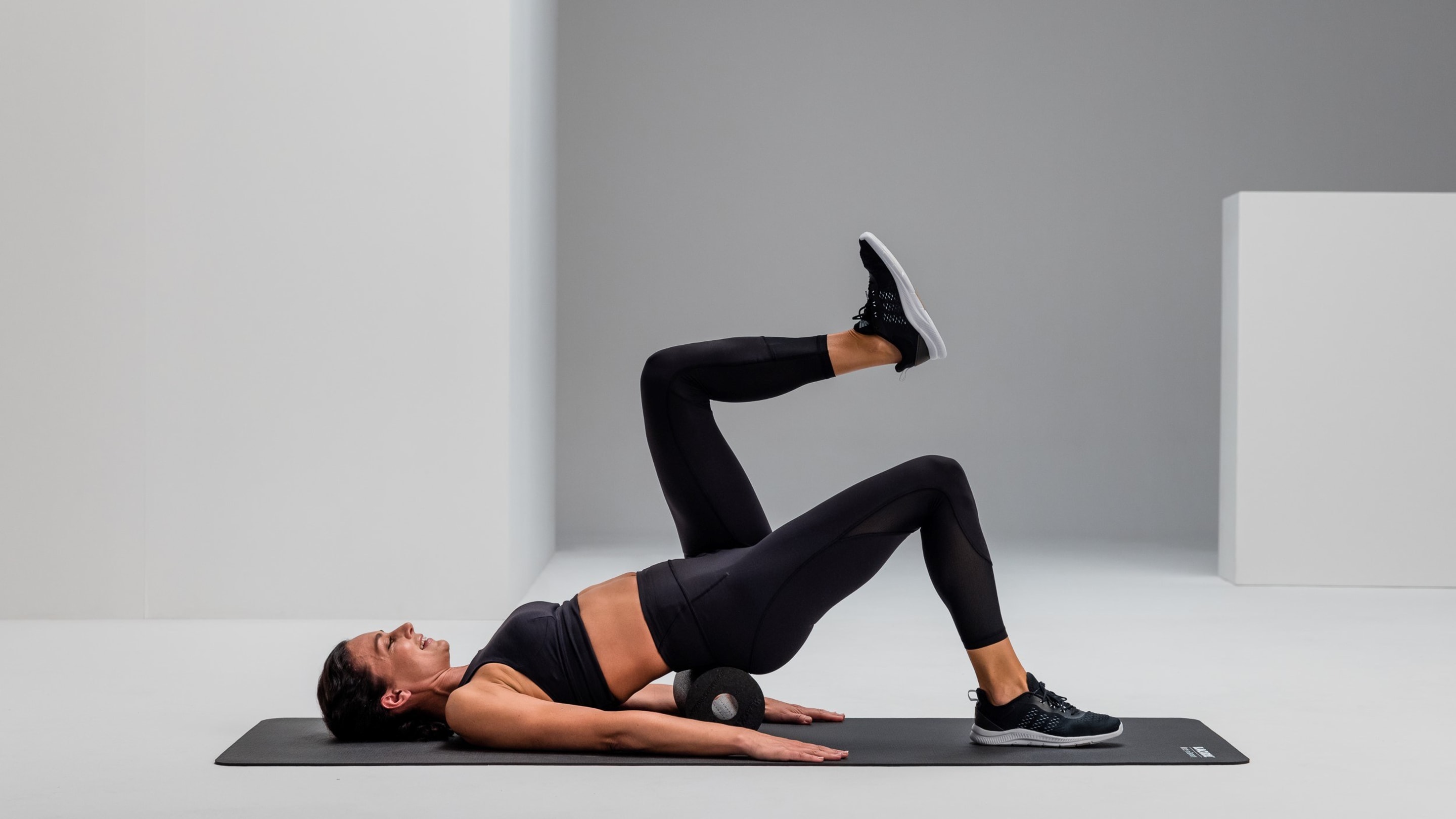 Reverse crunch strengthening