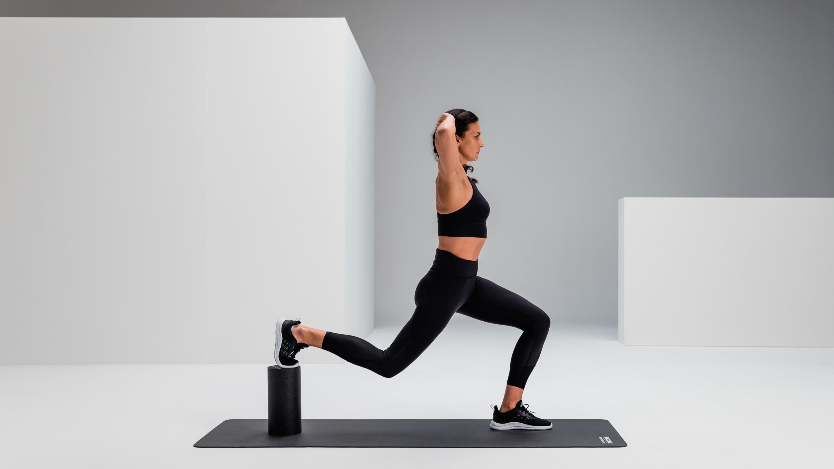 Single leg squat activation blackroll standard web 2 Y2 A1791