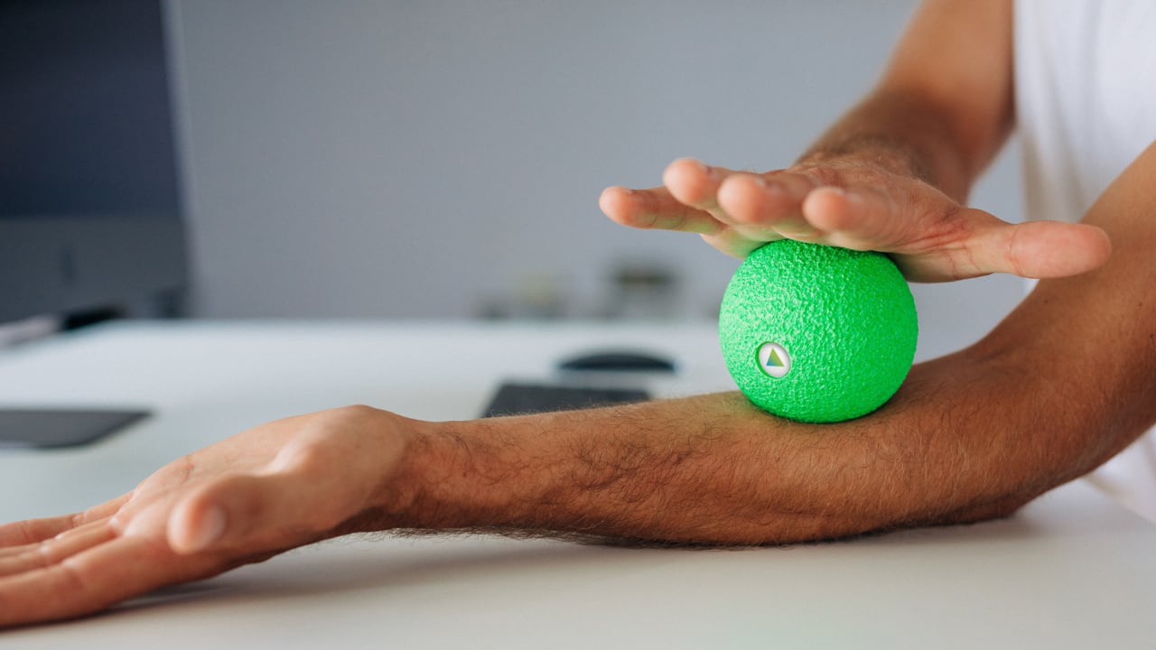 Produktindividualisierung ball Logobeispiel