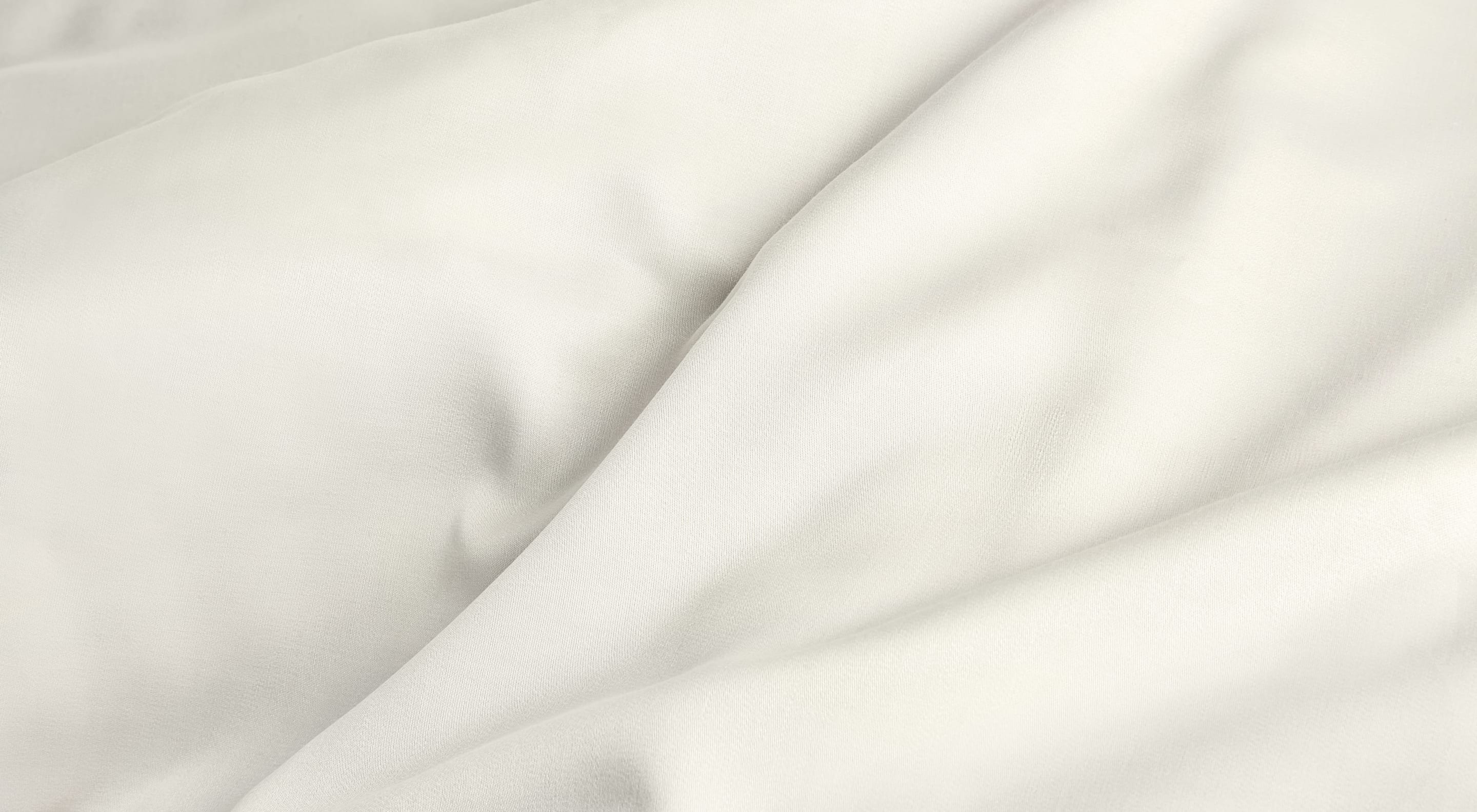 https://storage.googleapis.com/oneworld-prod/assets/001_202411_BEDDING-SET_eciRGB_highres_01948.jpg?v=1740769427
