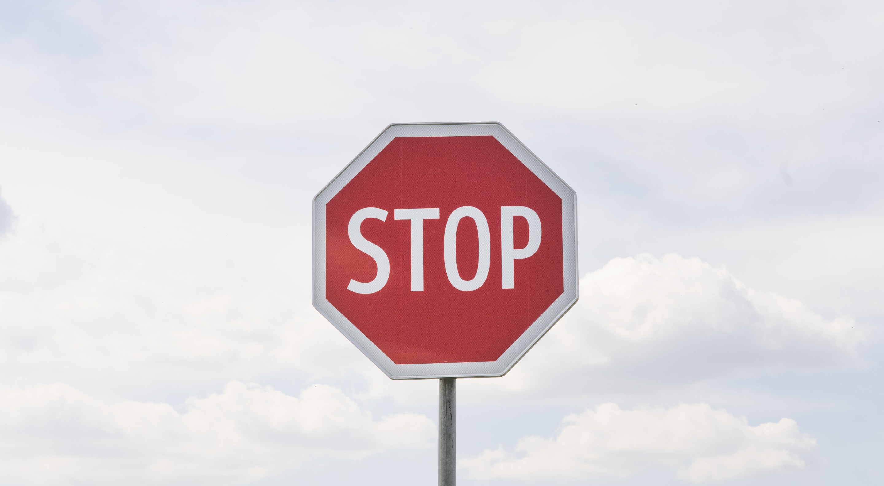 https://storage.googleapis.com/oneworld-prod/assets/Gedankenstoppt.jpg?v=1655277846