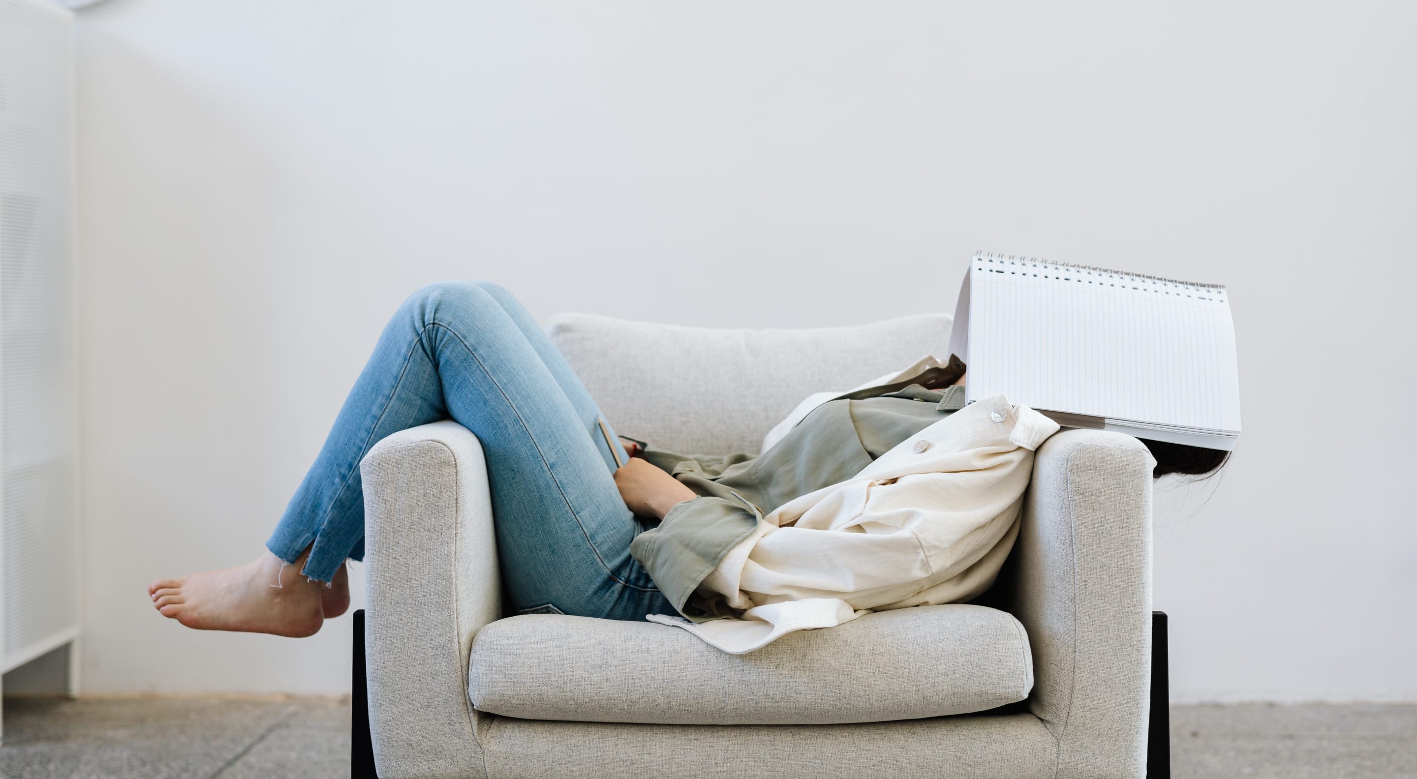https://storage.googleapis.com/oneworld-prod/assets/einschlafphase-power-nap-mittagsschlaf.jpeg?v=1680701187