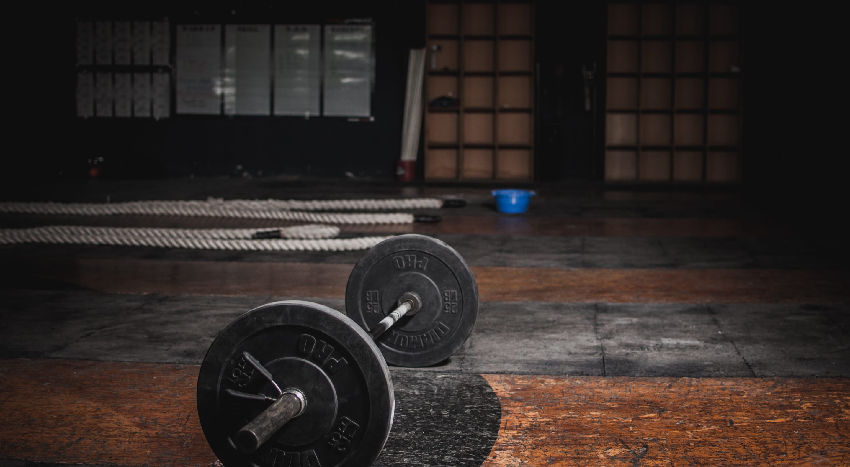 https://storage.googleapis.com/oneworld-prod/assets/nachts-sport-machen.jpg?v=1673002837