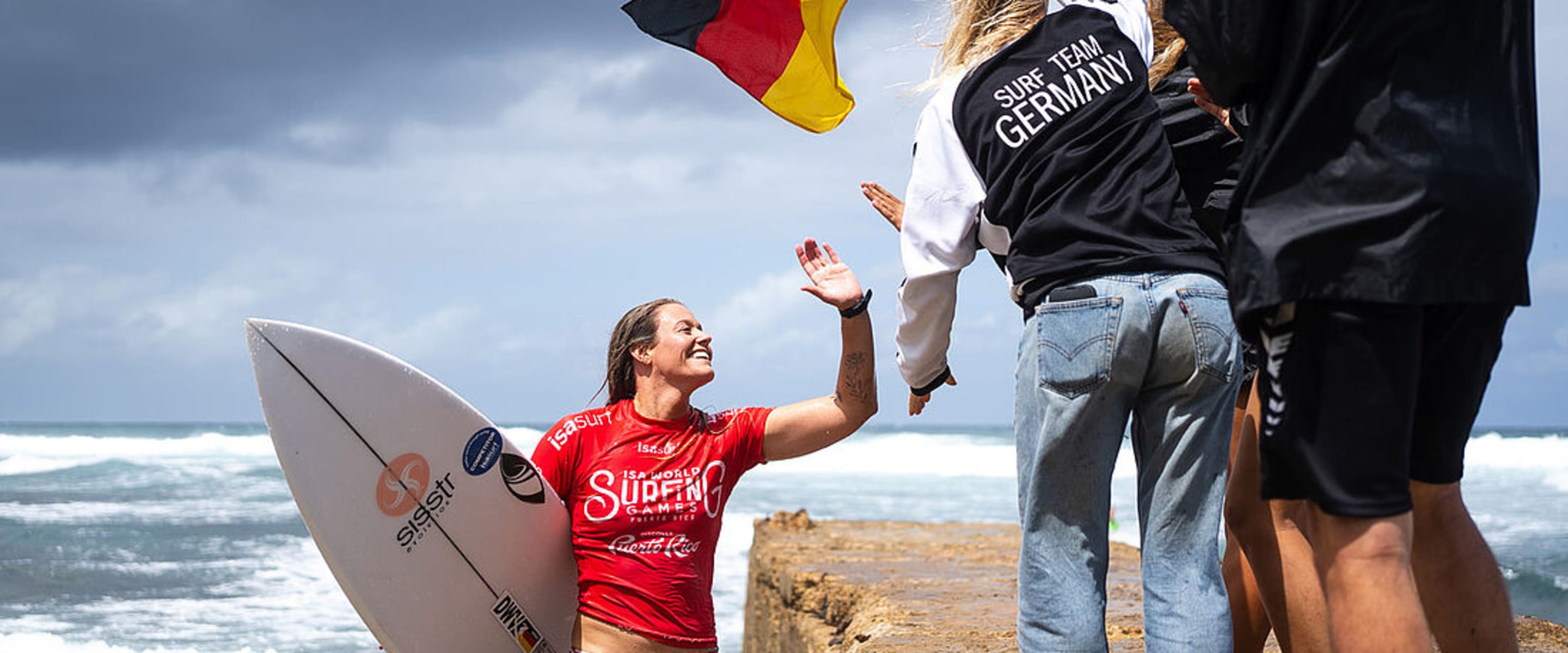 Ein Surferinnen-Traum wird wahr - Camila Kemp