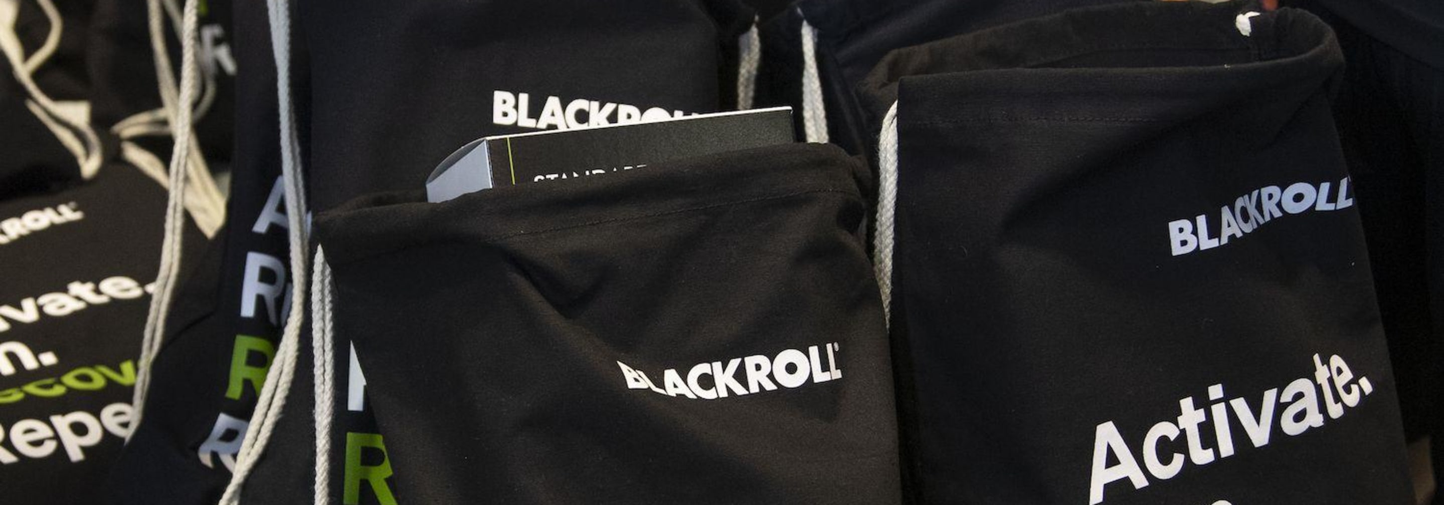https://storage.googleapis.com/oneworld-prod/assets/Blackroll_Berlin_Starterkit.jpg?v=1727773807