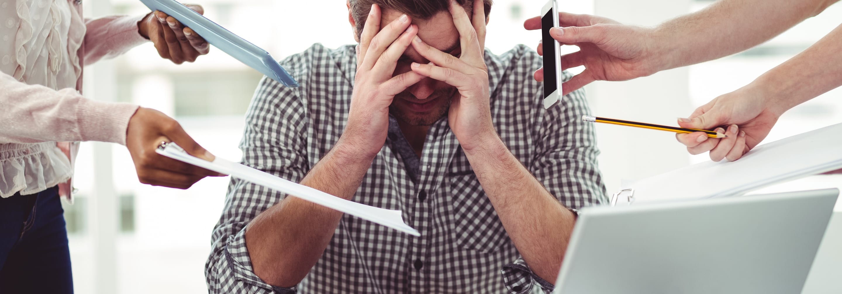 https://storage.googleapis.com/oneworld-prod/assets/Faszienschmerzen-Ursache-Stress.jpeg?v=1623332130