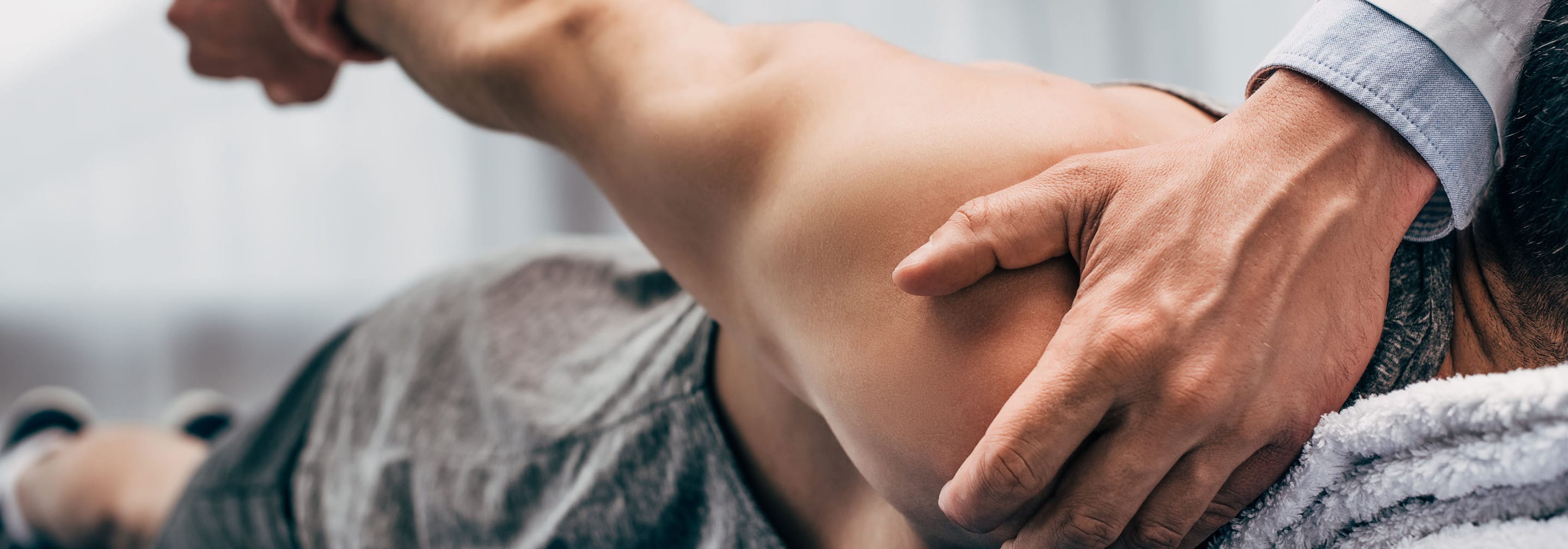 https://storage.googleapis.com/oneworld-prod/assets/Faszientherapie-Ostheopathie.jpg?v=1612361241