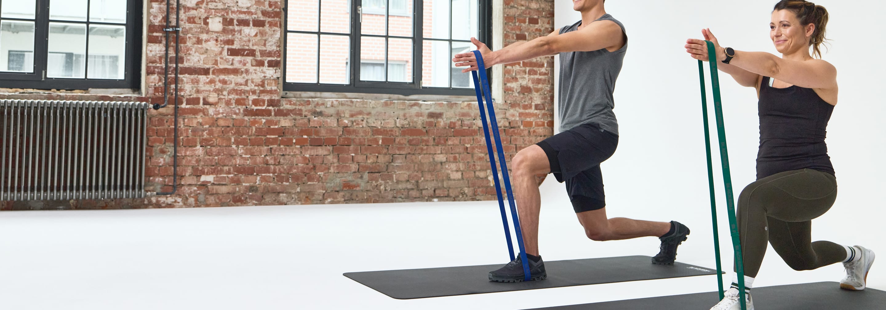 https://storage.googleapis.com/oneworld-prod/assets/blackroll-hiit-workout-power.jpg?v=1640090162