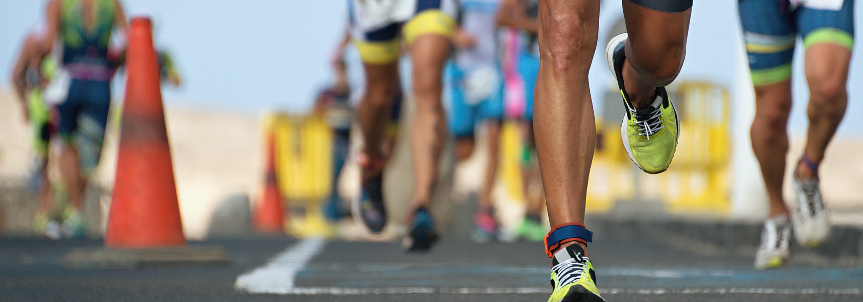https://storage.googleapis.com/oneworld-prod/assets/blackroll-regeneration-uebungen-triathlon.jpeg?v=1656497498