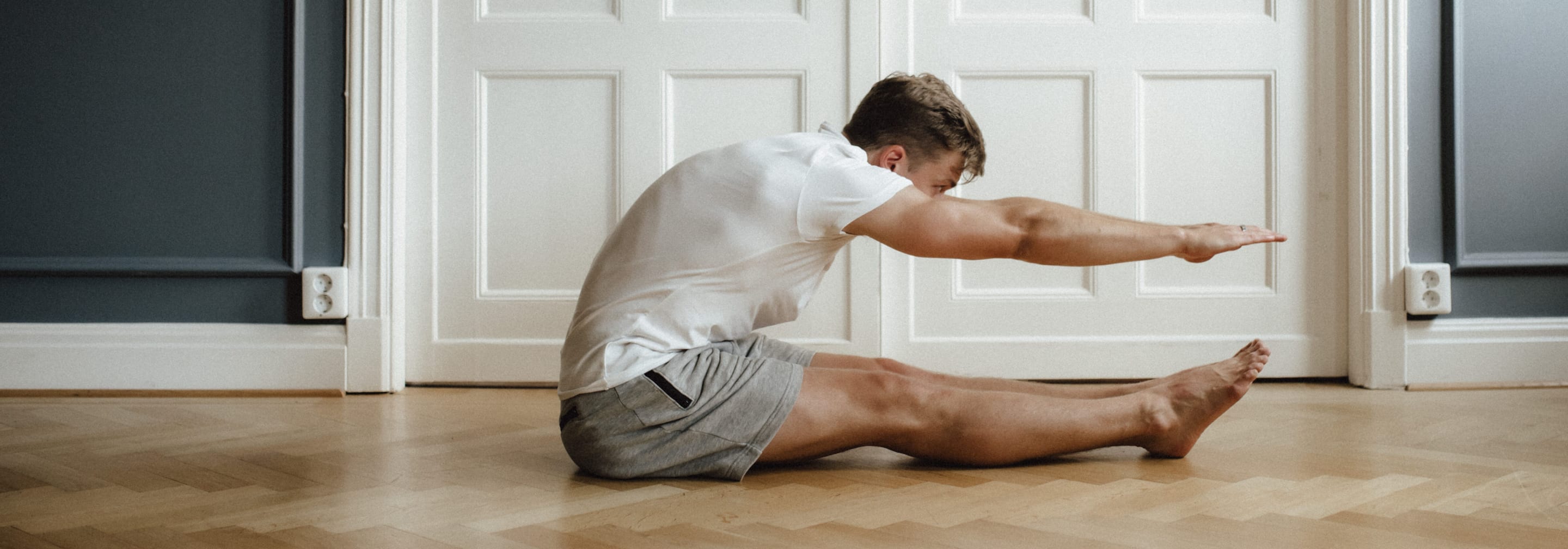 https://storage.googleapis.com/oneworld-prod/assets/fascial-stretch-dehnung_2021-08-06-070545_xmav.jpg?v=1628233546