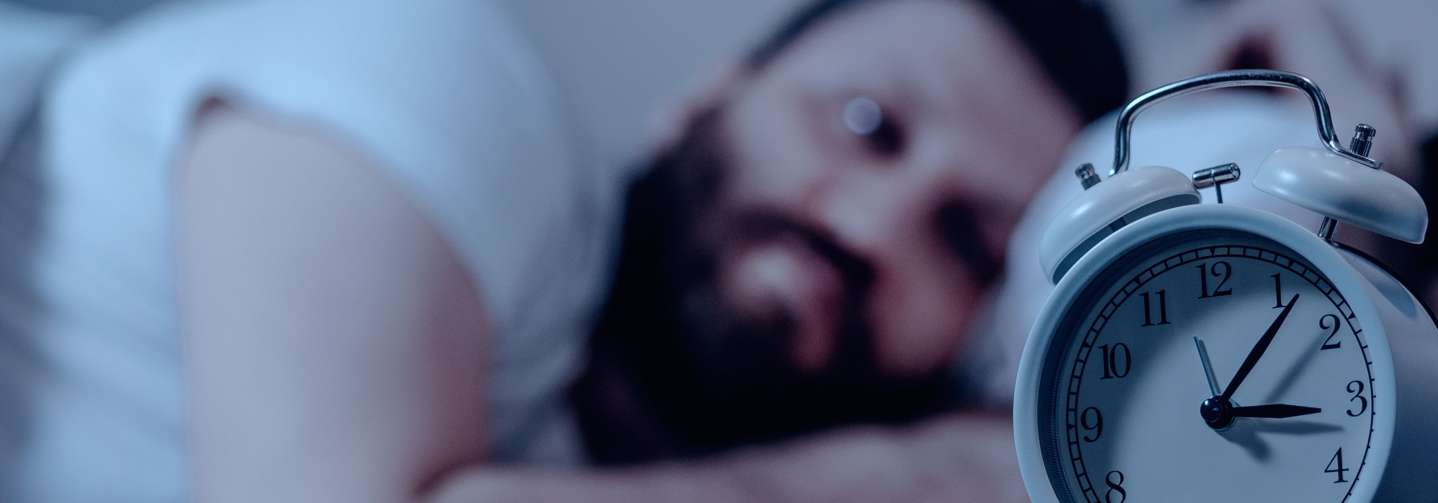 https://storage.googleapis.com/oneworld-prod/assets/wolfsstunde-schlaf.jpeg?v=1689341076