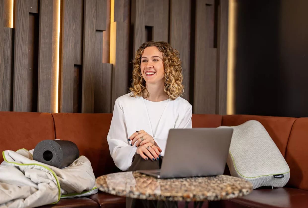 Leona Visual Kurs Laptop