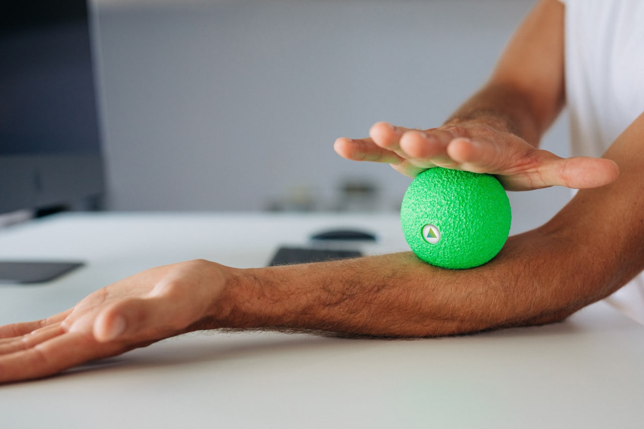 Produktindividualisierung ball Logobeispiel