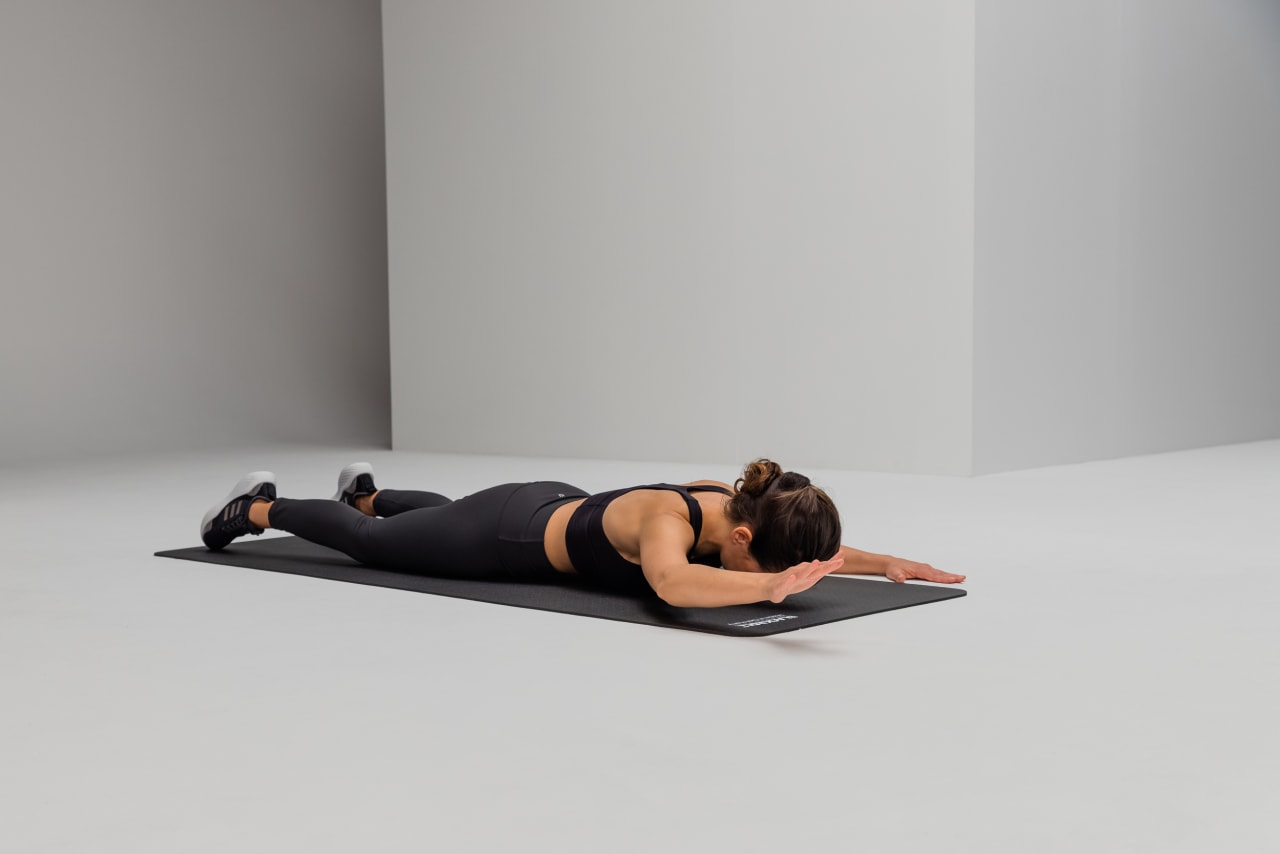 Chest compression mobility blackroll ball 08 web 1 2 Y2 A3809