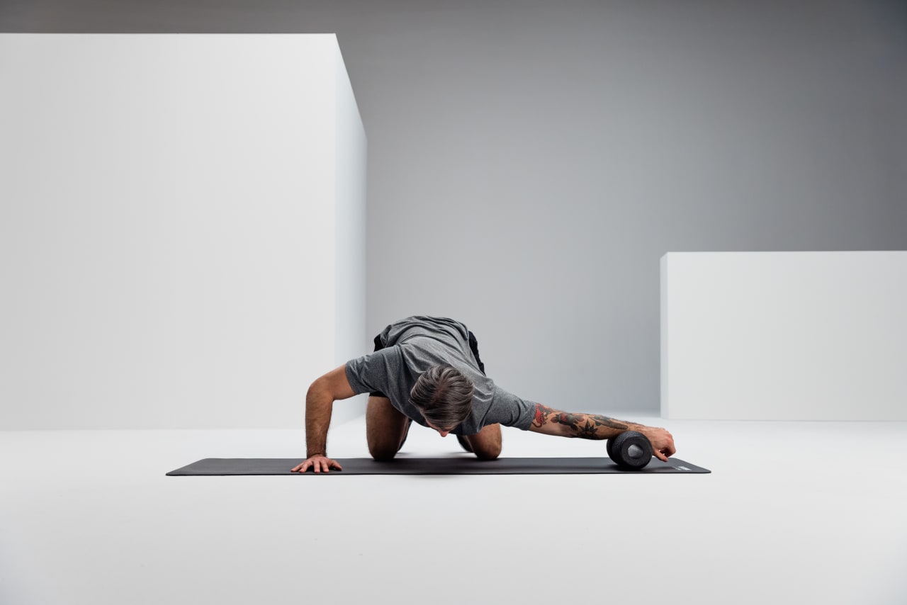Chest stretch mobility blackroll twin web 1 2 Y2 A5120