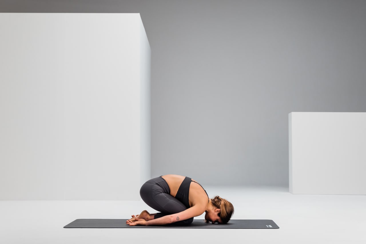 Childs pose recovery web 2 Y2 A7148