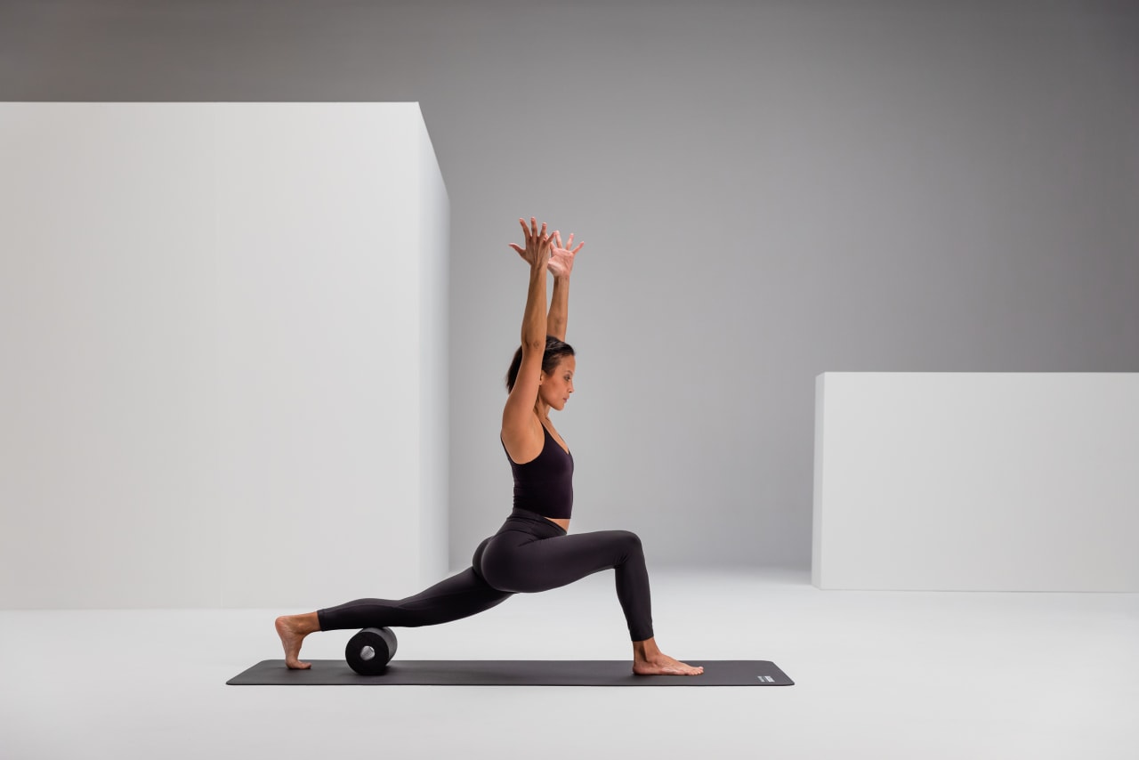 Crescent lunge strengthening blackroll standard web 3 2 Y2 A8275