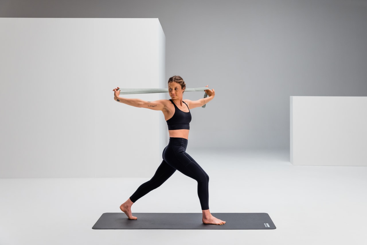 Lunge twist mobility blackroll stretch band web 2 Y2 A2014