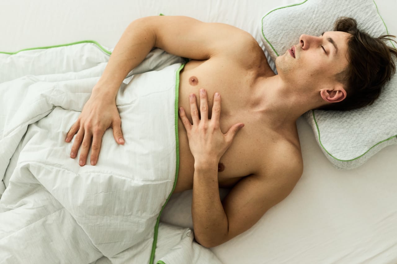 Nackt schlafen maenner