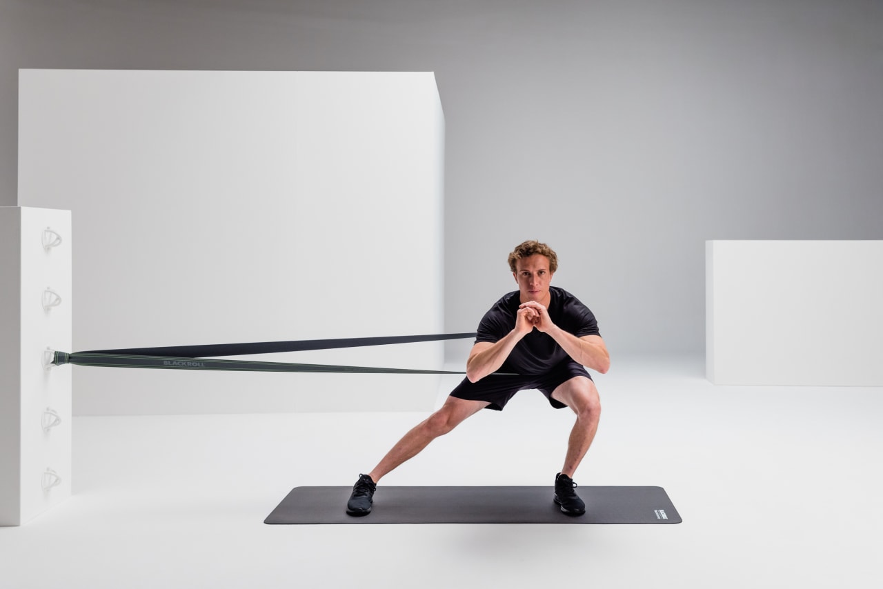 Side lunge athletics blackroll resist band web 1 2 Y2 A7314