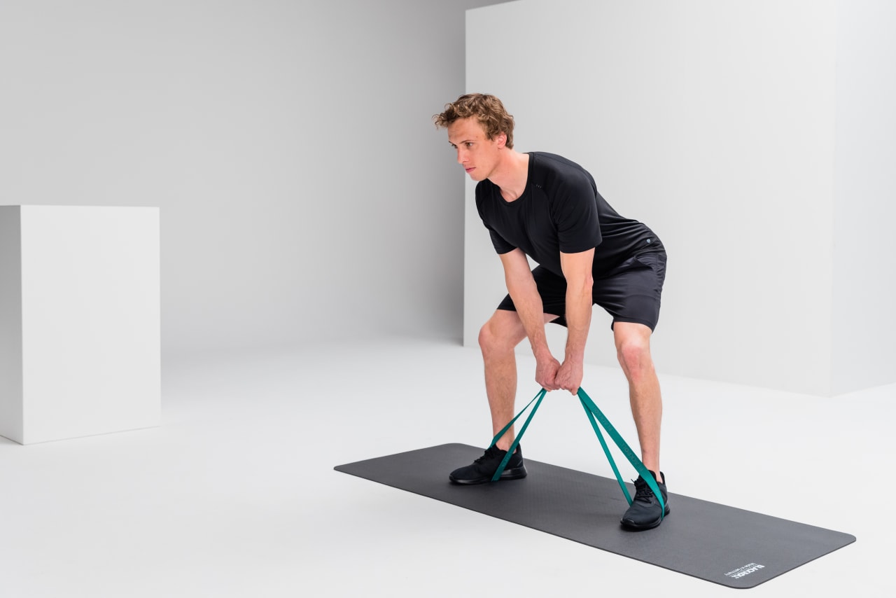 Sumo deadlift strengthening blackroll super band web 4 2 Y2 A8574