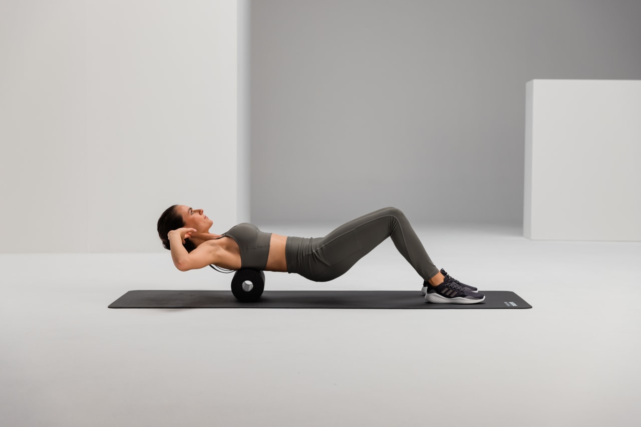 Upper back massage recovery blackroll standard web 9 2 Y2 A5280 1