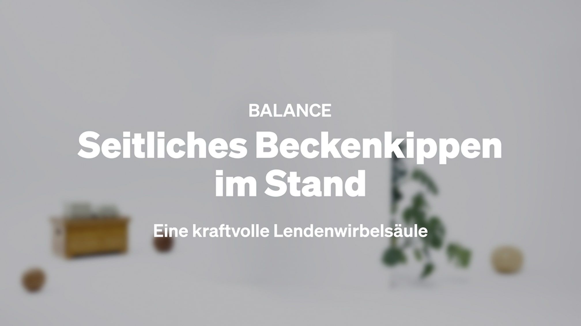 Seitliches Beckenkippen im Stand