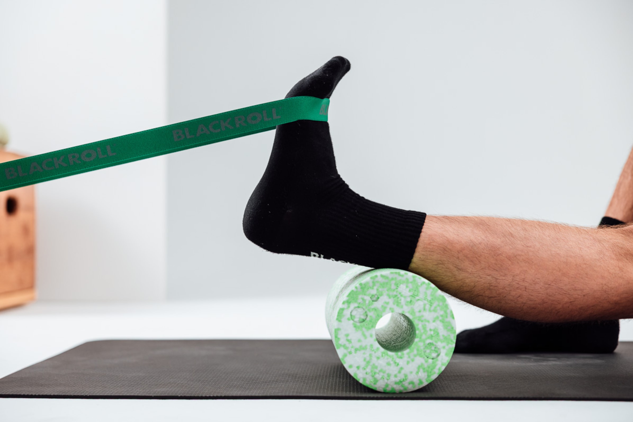 01 Sprunggelenk 1 Balance 2 Tibialis Heben mit SUPERBAND 3 s RGB lowres