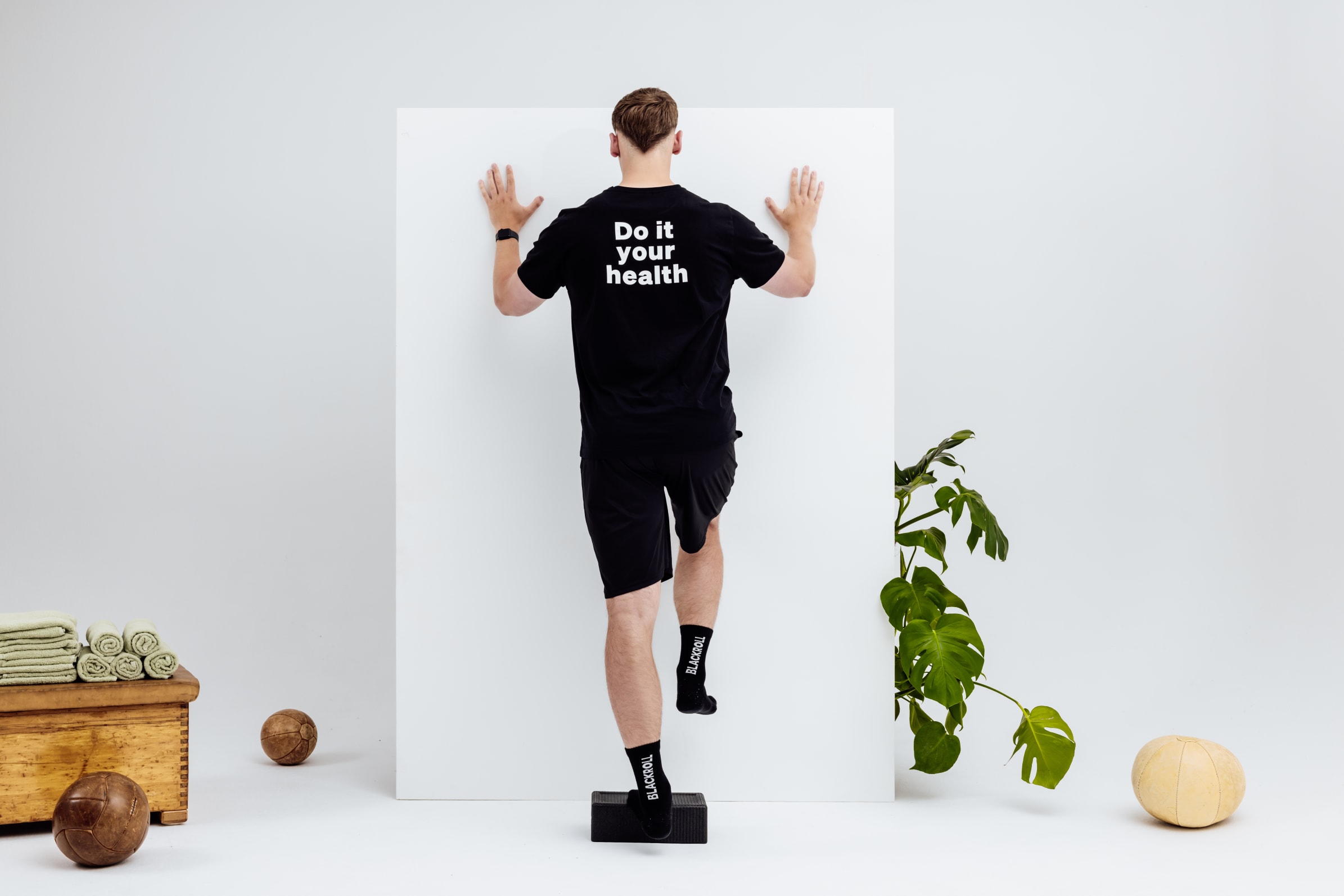 01 Sprunggelenk 2 Struktur 1 Einbeiniges Wadenheben mit Defizit 1 eci RGB highres